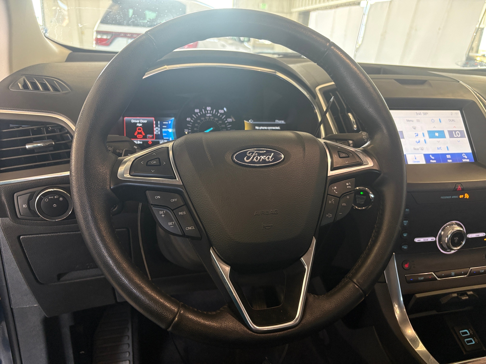 Thumbnail: 2020 Ford Edge - 4