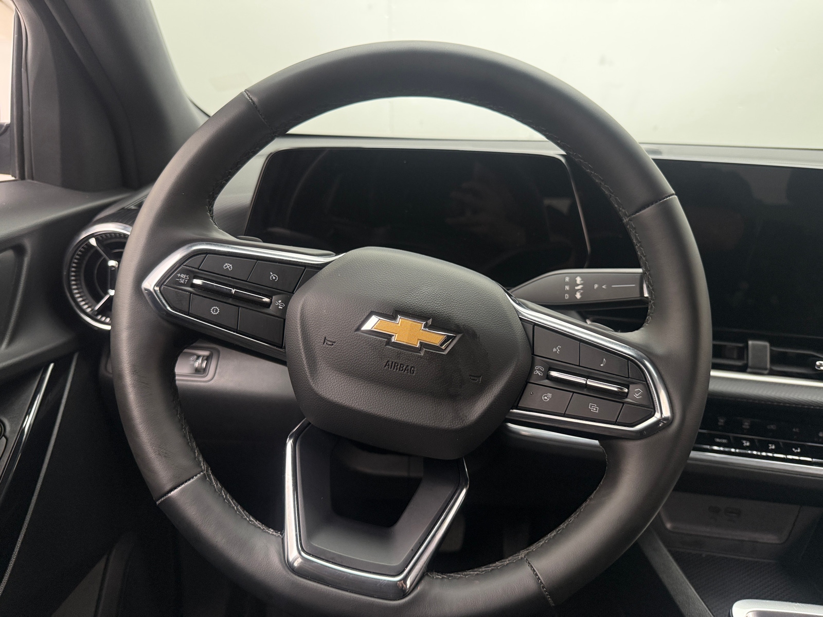 Thumbnail: 2025 Chevrolet Equinox - 5