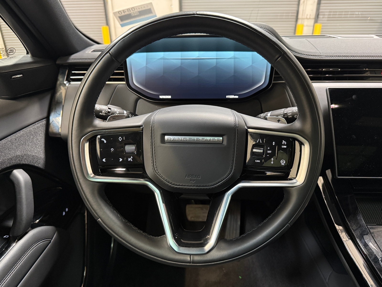 Thumbnail: 2025 Land Rover Range Rover Sport - 4
