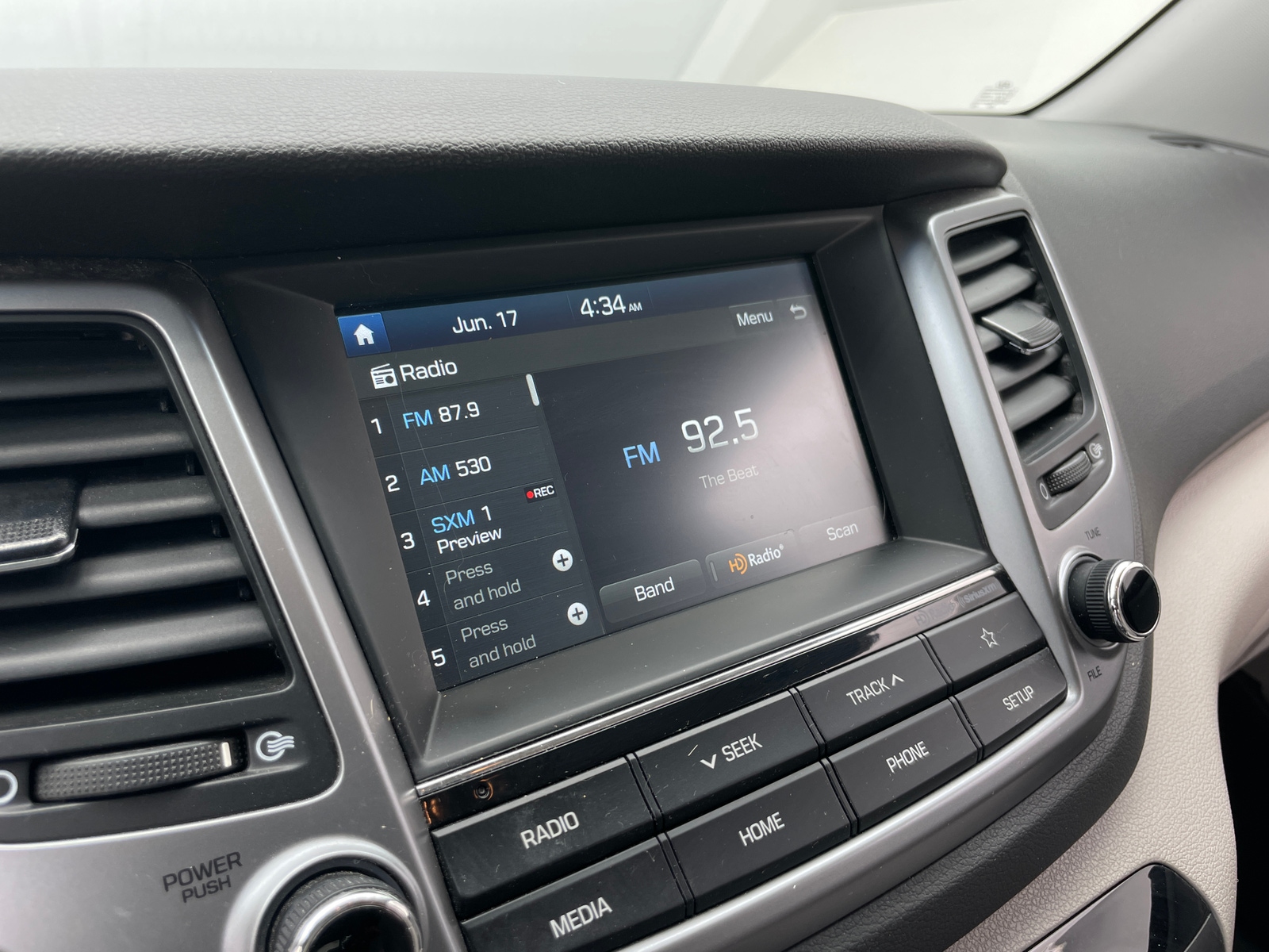 Thumbnail: 2018 Hyundai Tucson - 4