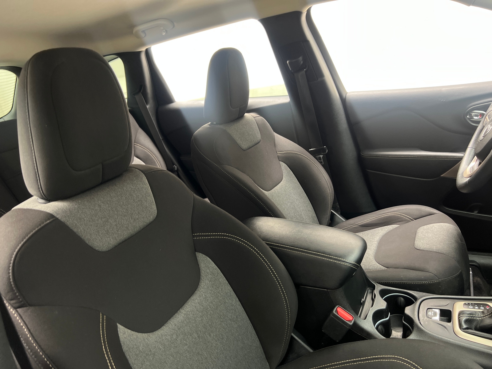 Thumbnail: 2018 Jeep Cherokee - 2