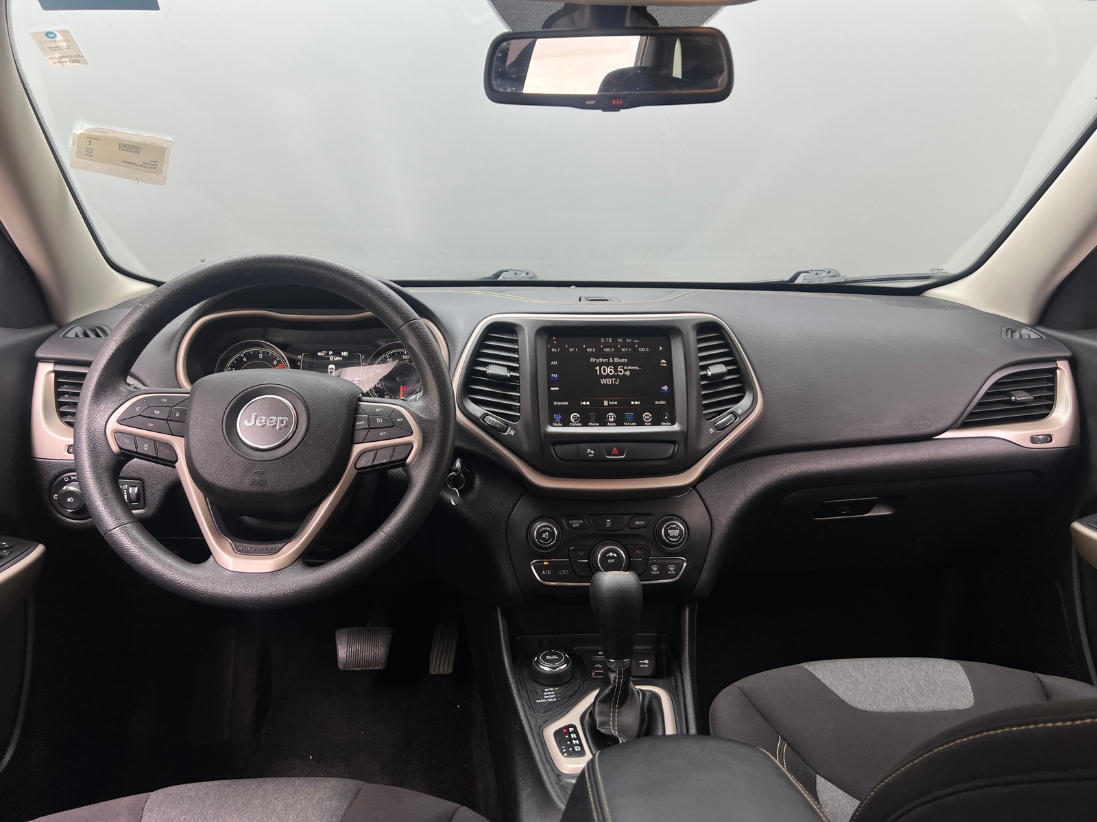 Thumbnail: 2018 Jeep Cherokee - 3