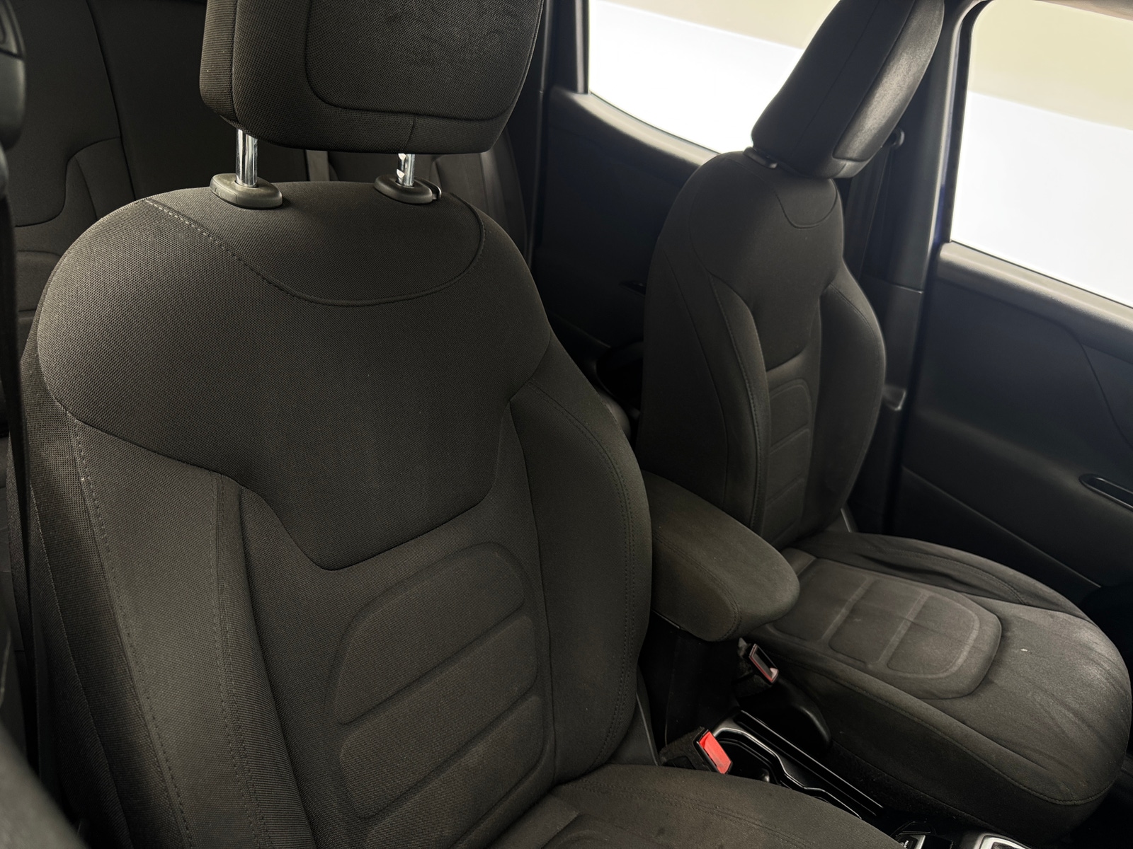 Thumbnail: 2018 Jeep Renegade - 2