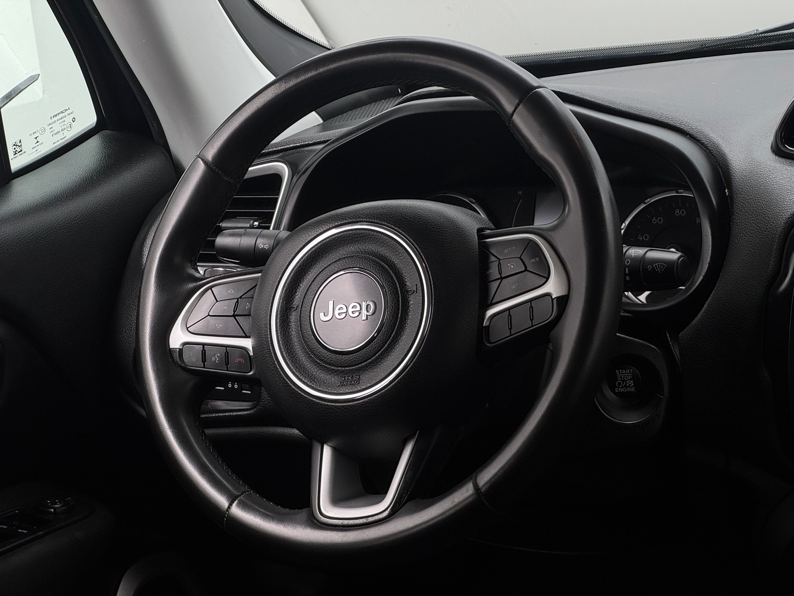 Thumbnail: 2018 Jeep Renegade - 5