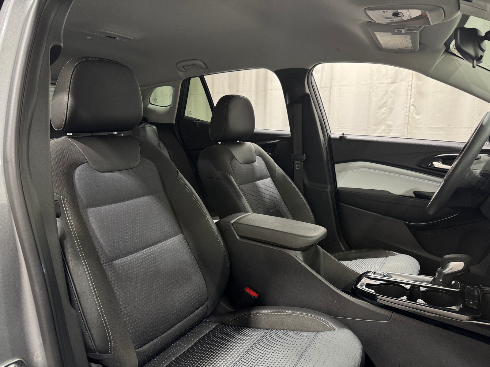 Thumbnail: 2025 Chevrolet Trax - 2