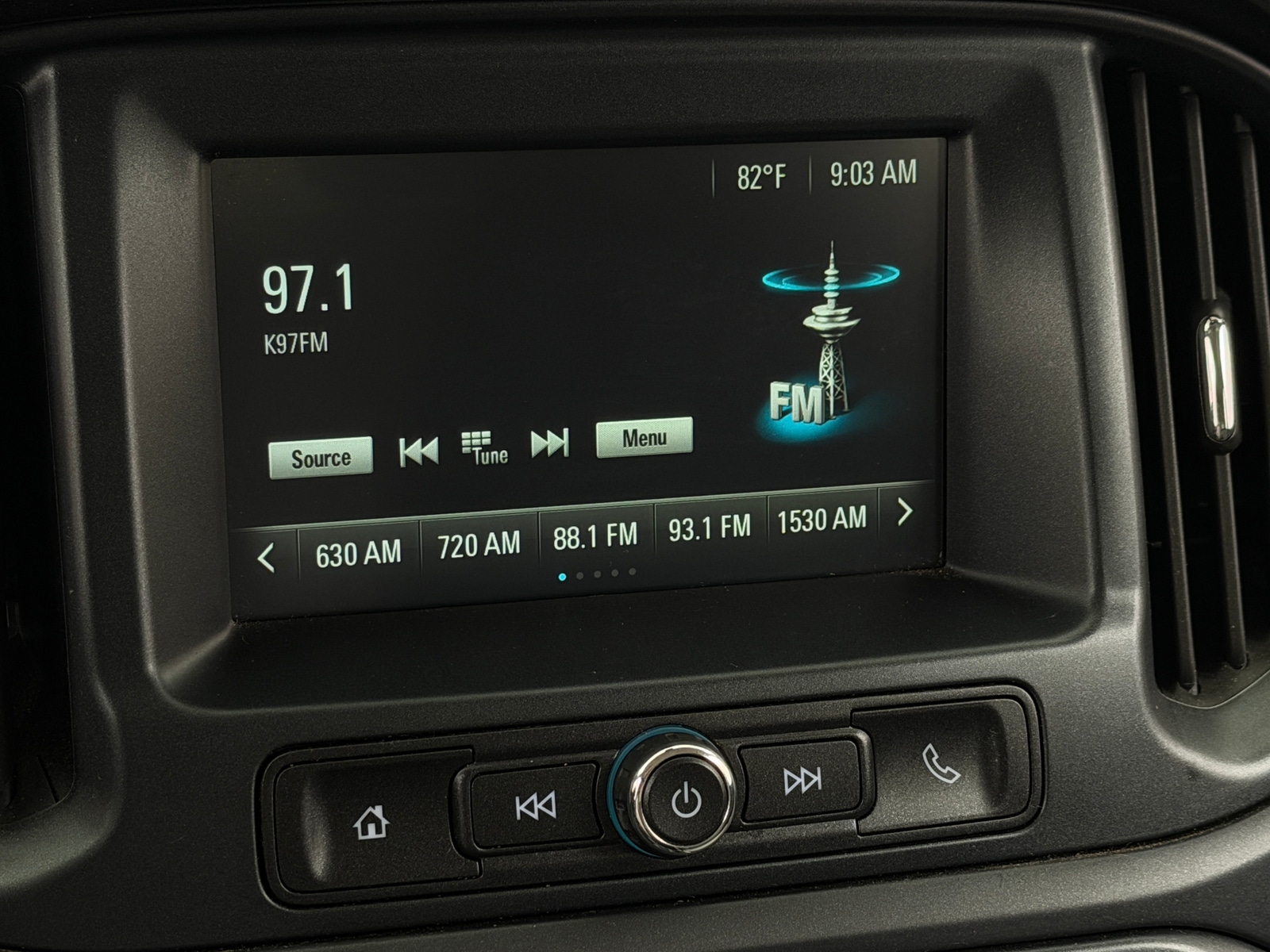 Thumbnail: 2017 Chevrolet Colorado - 4