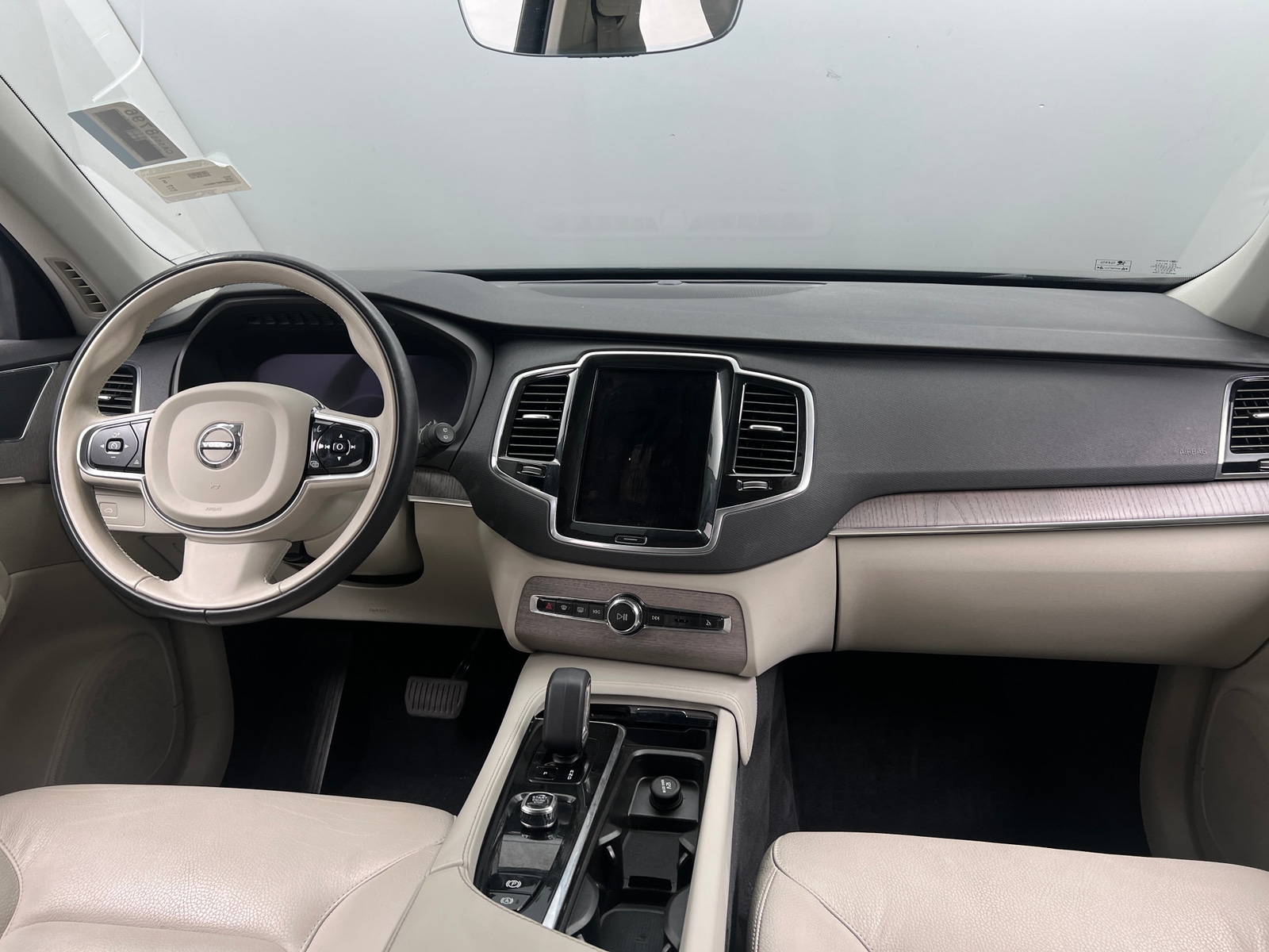 Thumbnail: 2023 Volvo XC90 - 2