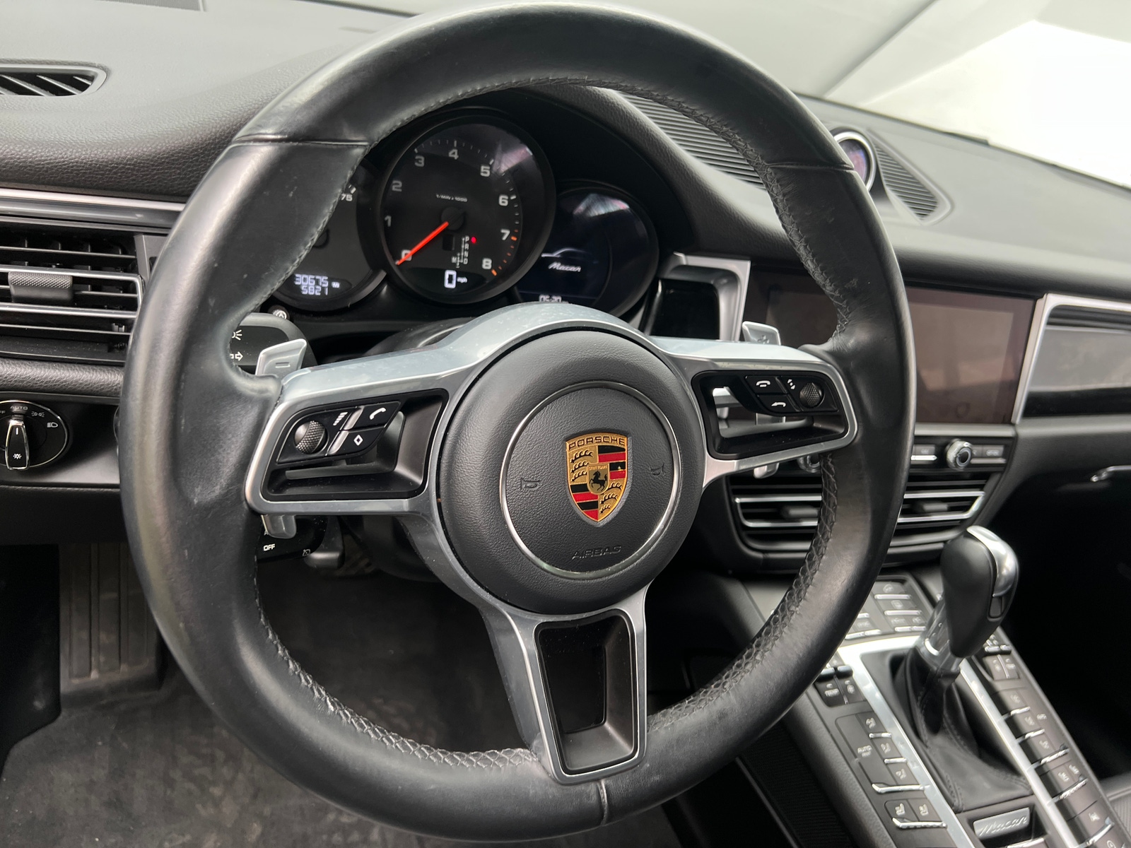 Thumbnail: 2021 Porsche Macan - 4