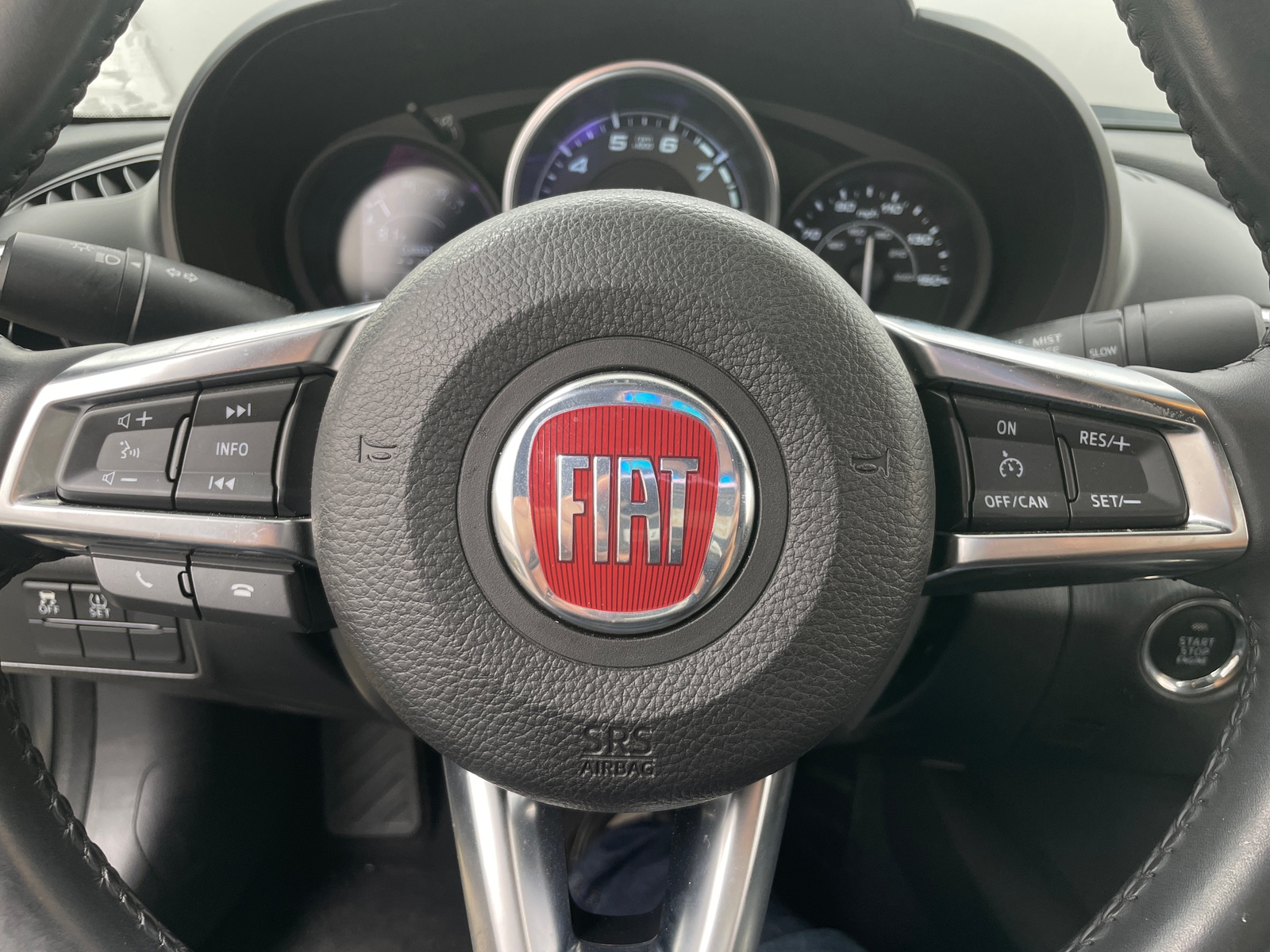 Thumbnail: 2017 Fiat 124 Spider - 5