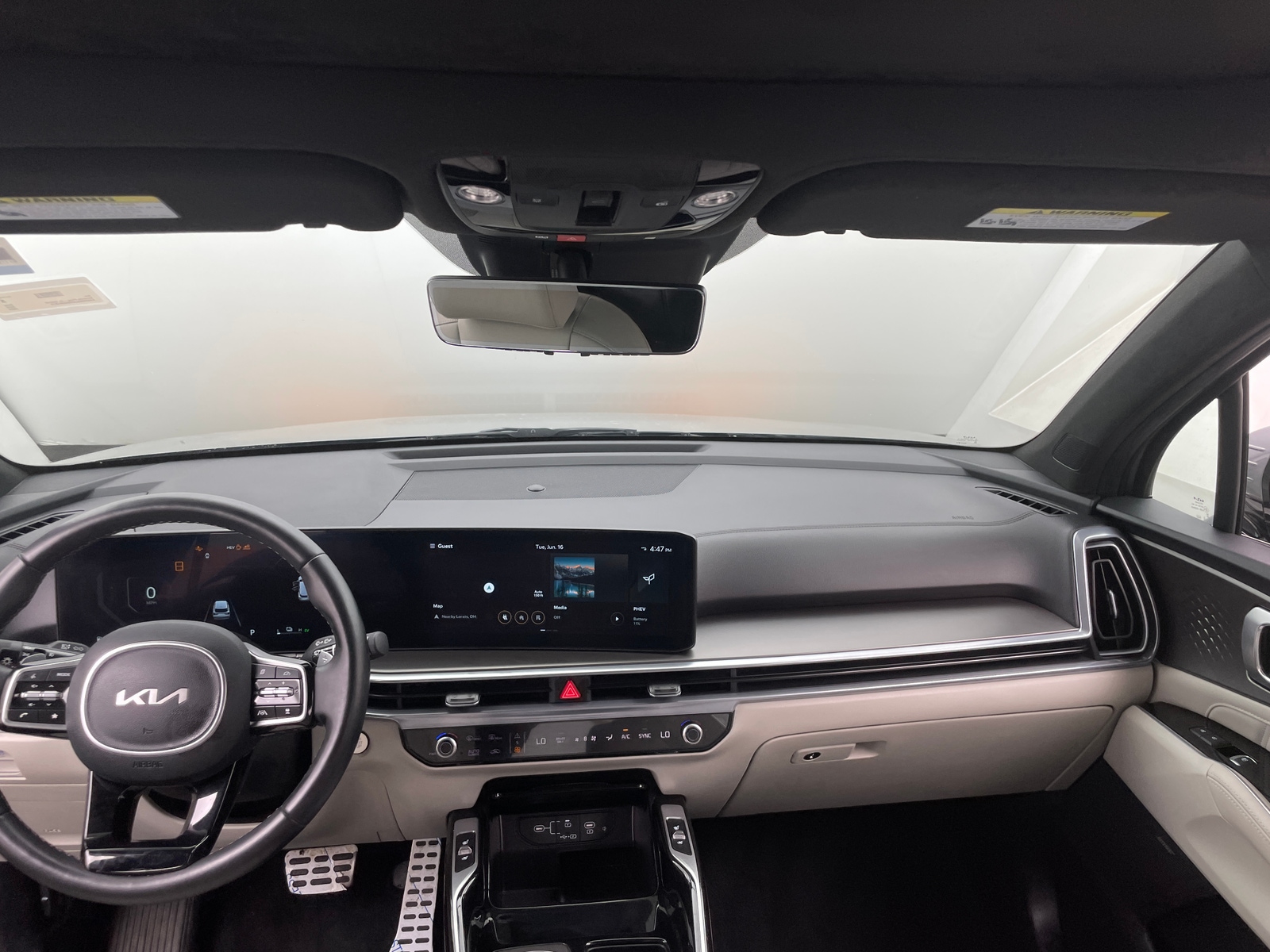 Thumbnail: 2025 Kia Sorento - 2