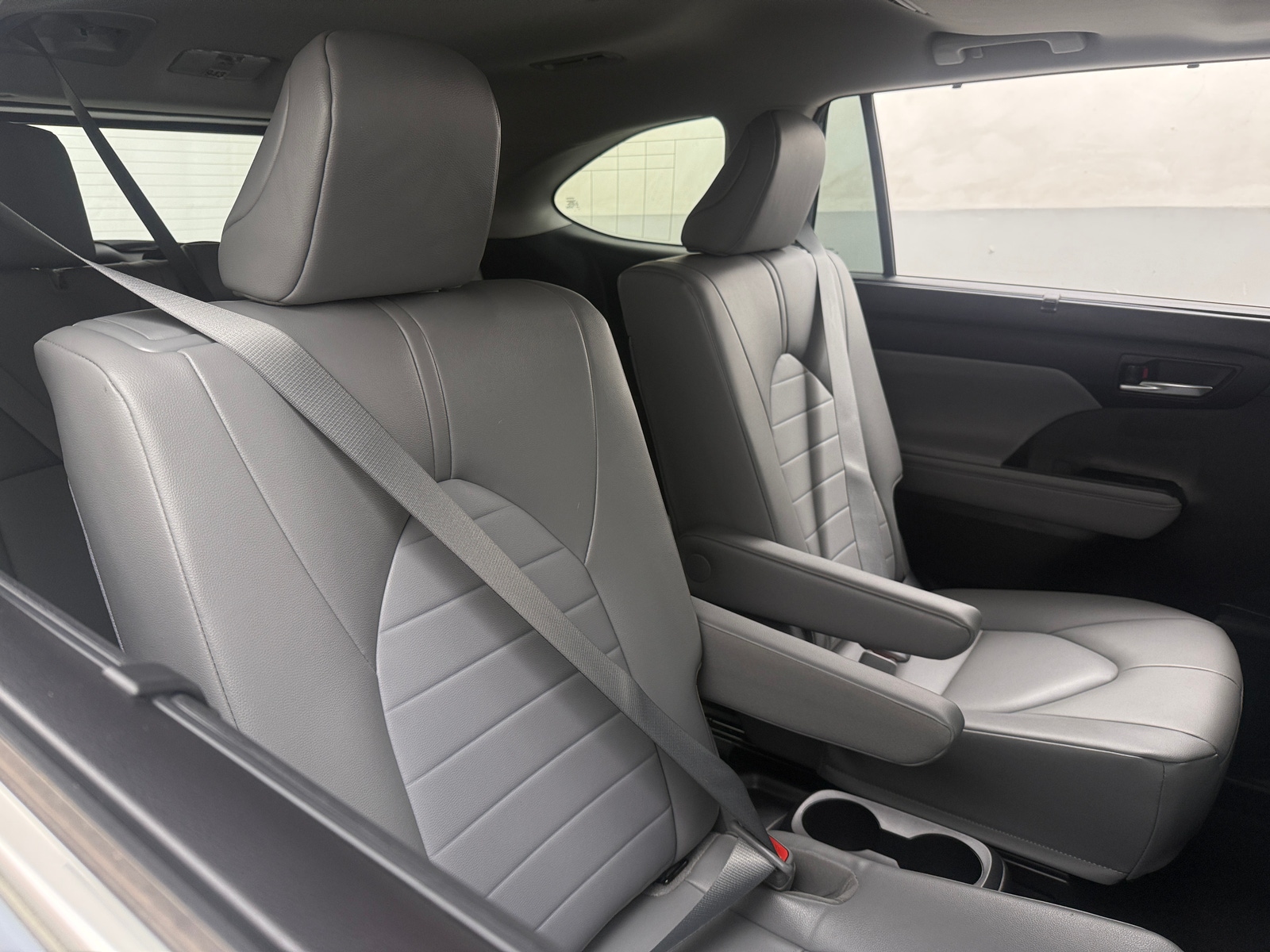 Thumbnail: 2023 Toyota Highlander - 5