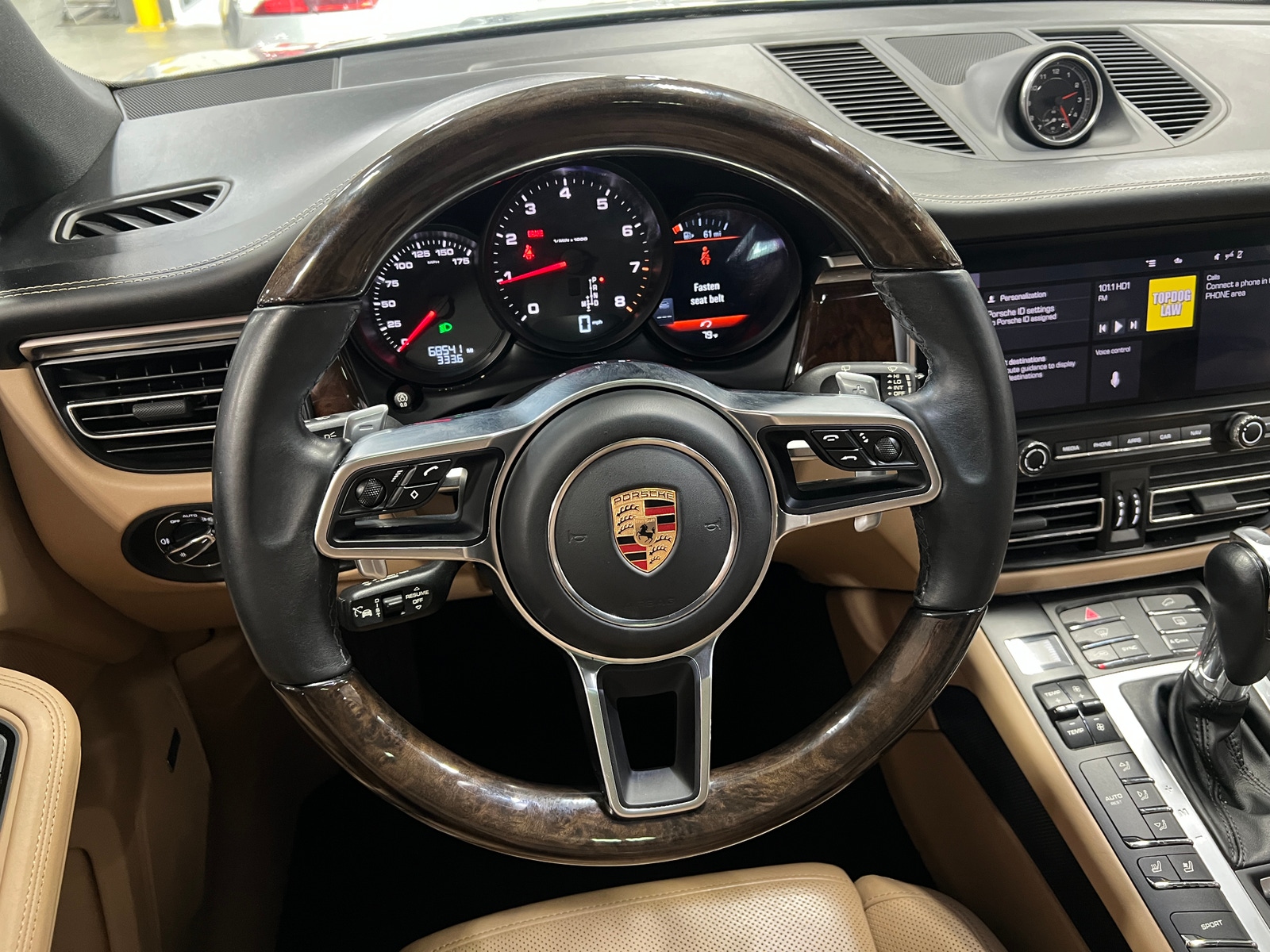 Thumbnail: 2020 Porsche Macan - 4
