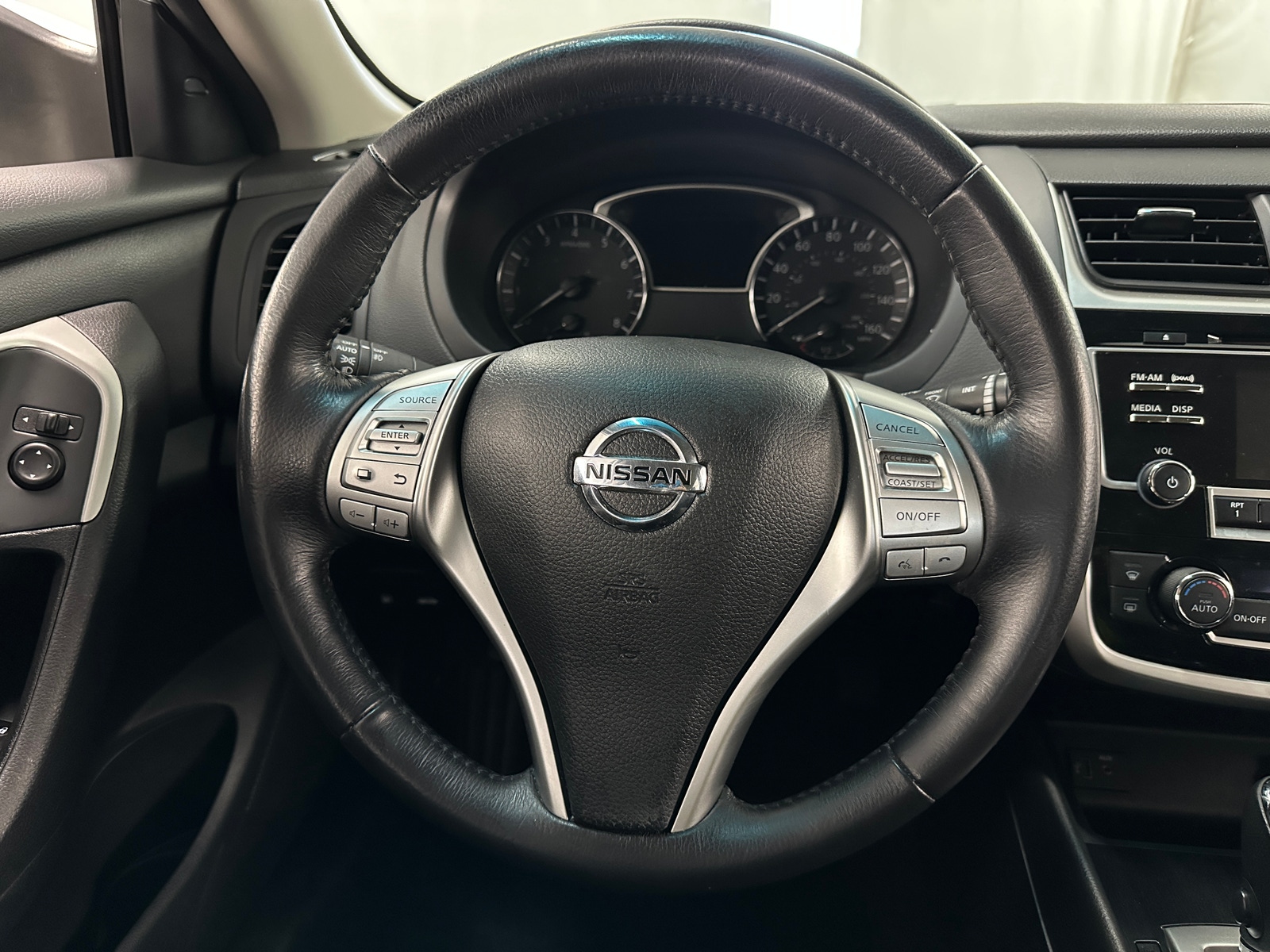 Thumbnail: 2018 Nissan Altima - 5