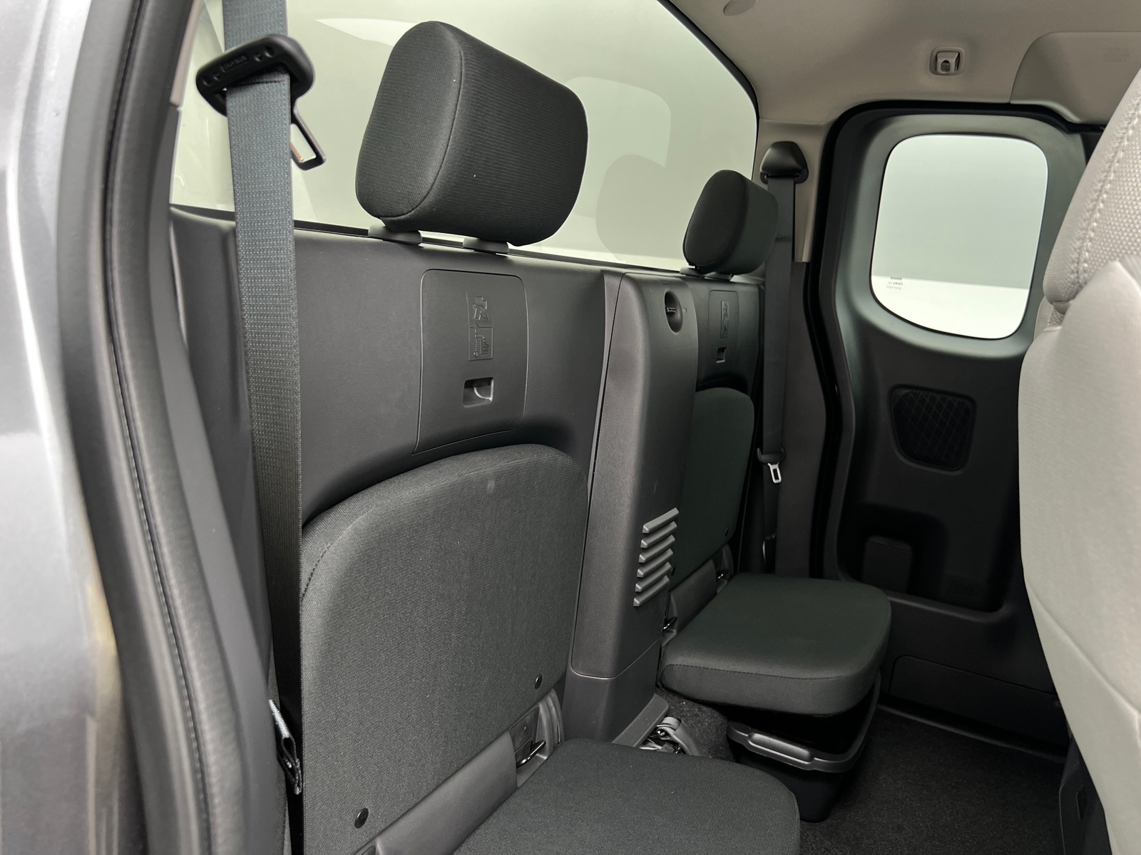 Thumbnail: 2025 Nissan Frontier - 6