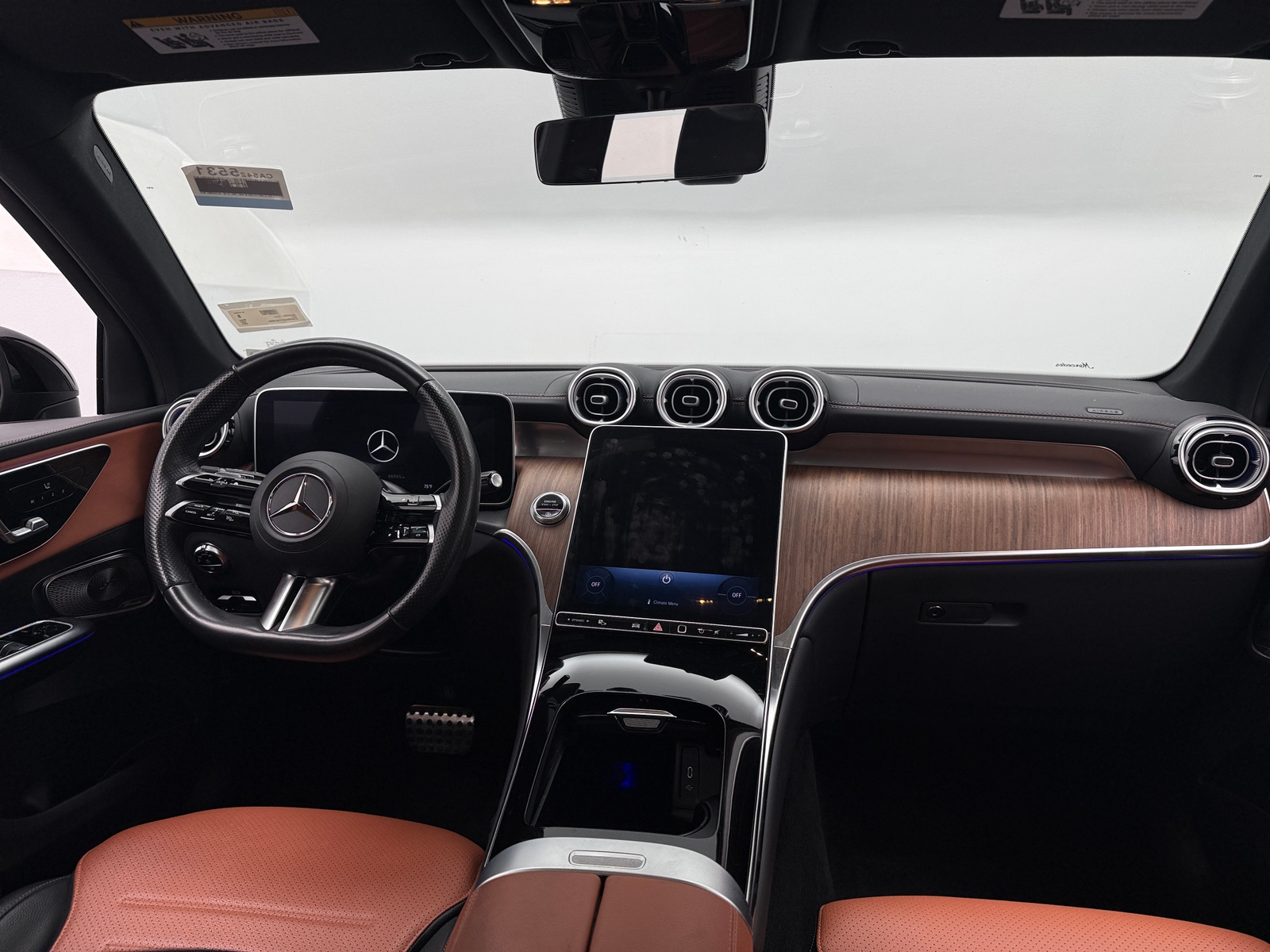 Thumbnail: 2023 Mercedes-Benz GLC - 2