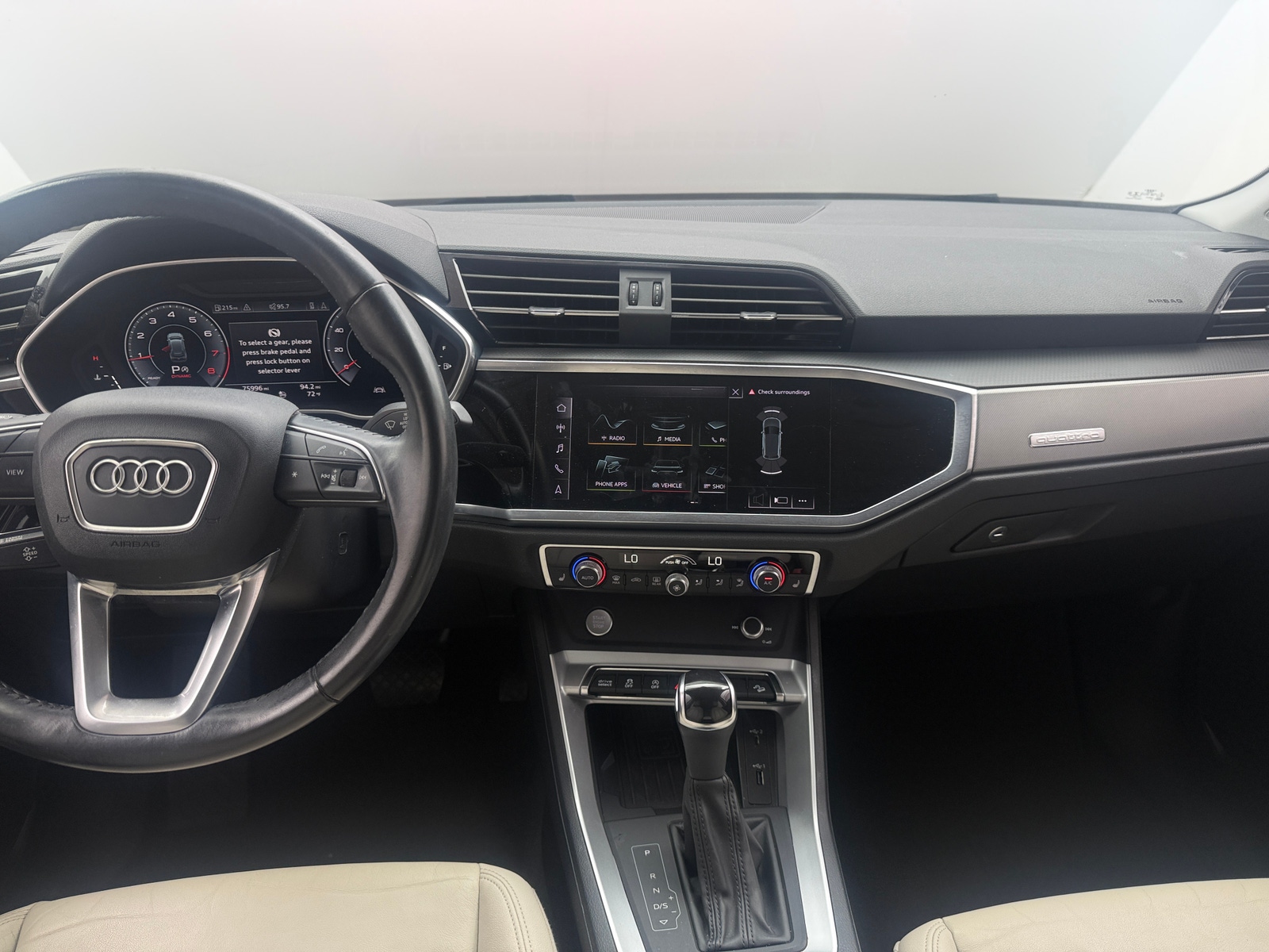 Thumbnail: 2020 Audi Q3 - 2