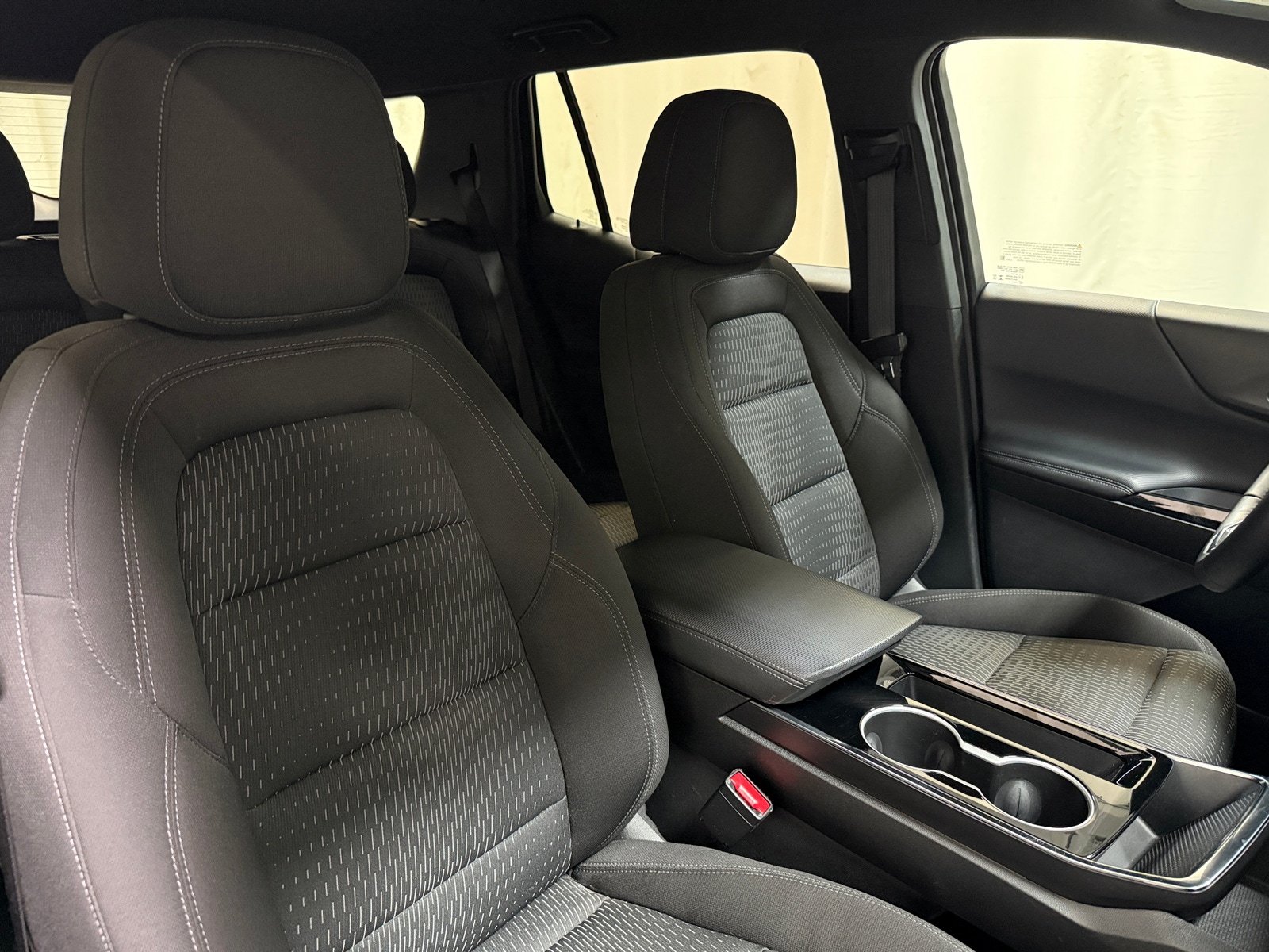 Thumbnail: 2025 Chevrolet Equinox - 2