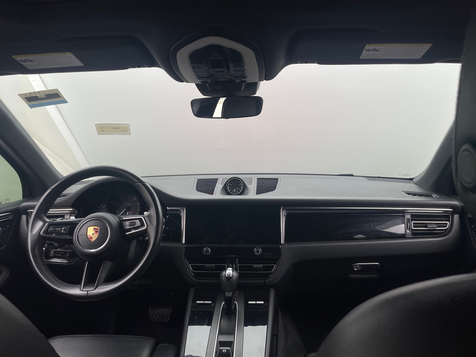 Thumbnail: 2022 Porsche Macan - 2