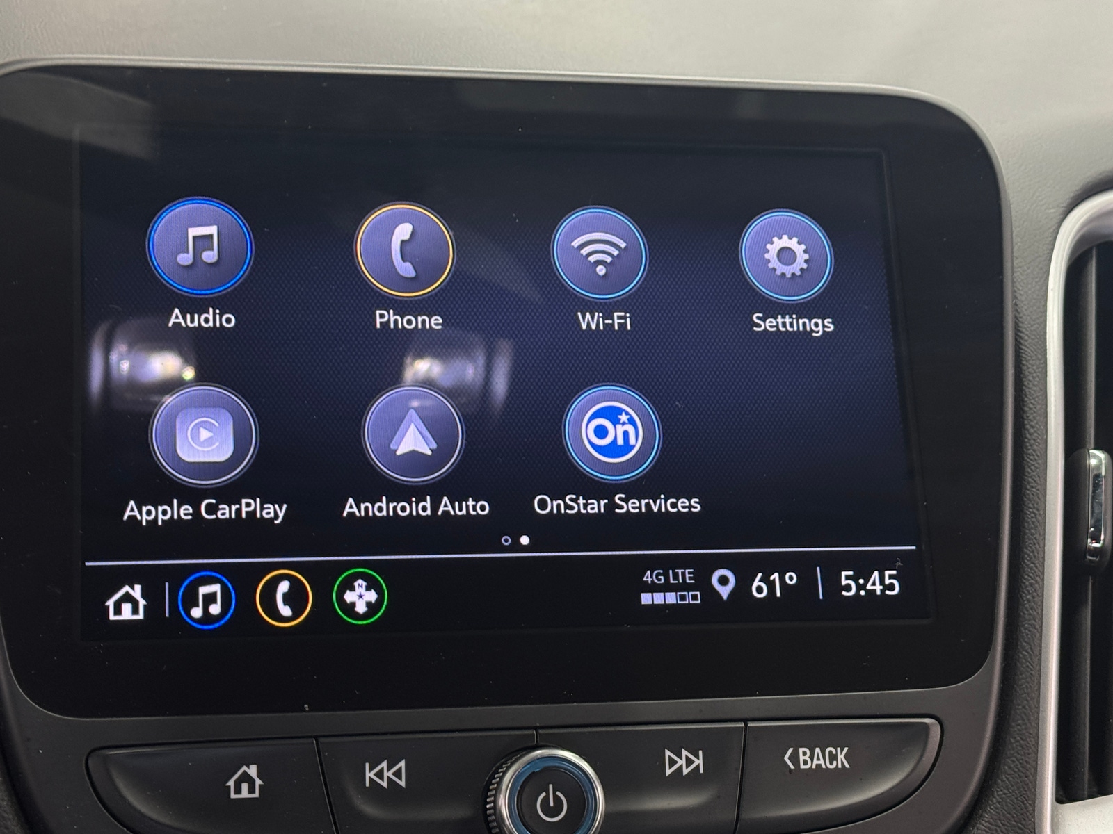 Thumbnail: 2021 Chevrolet Malibu - 4