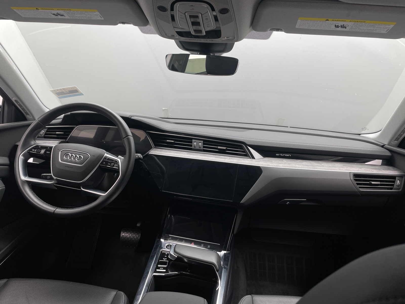 Thumbnail: 2023 Audi e-tron - 2