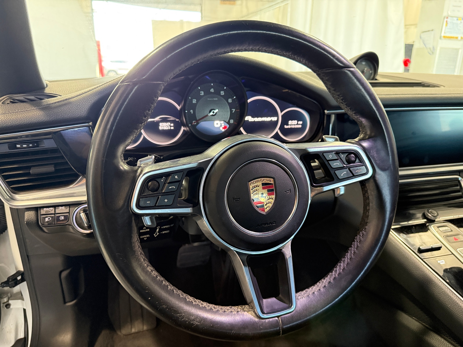 Thumbnail: 2018 Porsche Panamera - 4