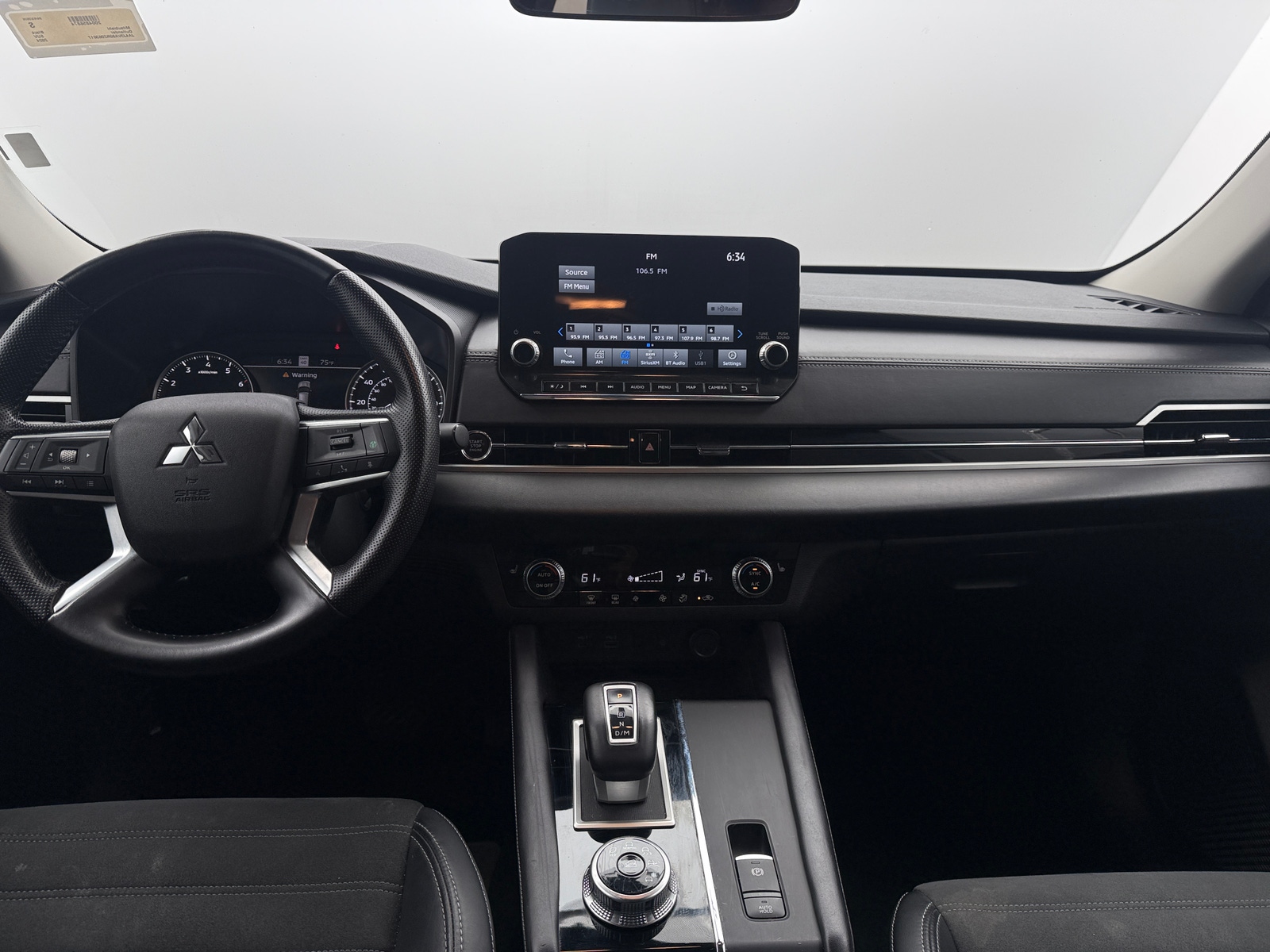 Thumbnail: 2024 Mitsubishi Outlander - 2