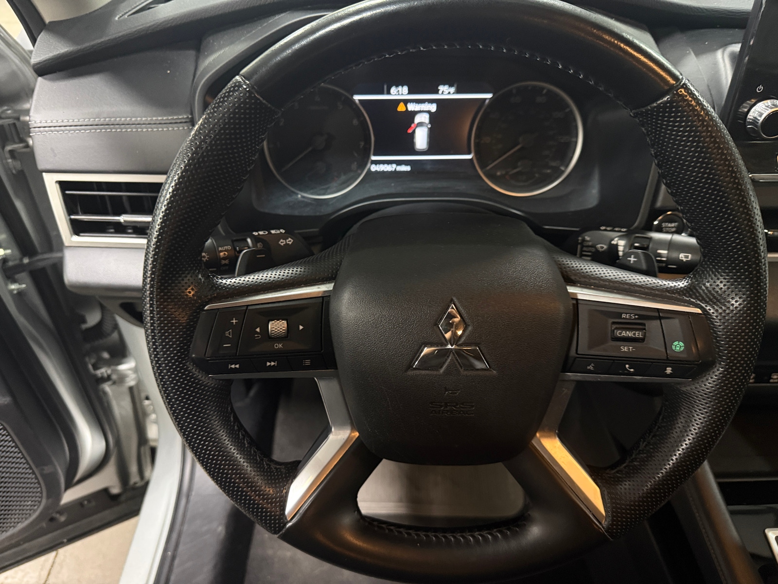 Thumbnail: 2024 Mitsubishi Outlander - 4