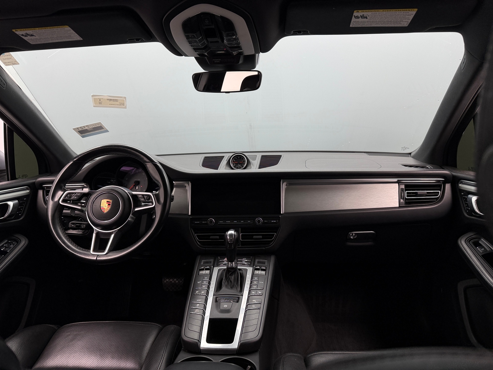 Thumbnail: 2020 Porsche Macan - 2