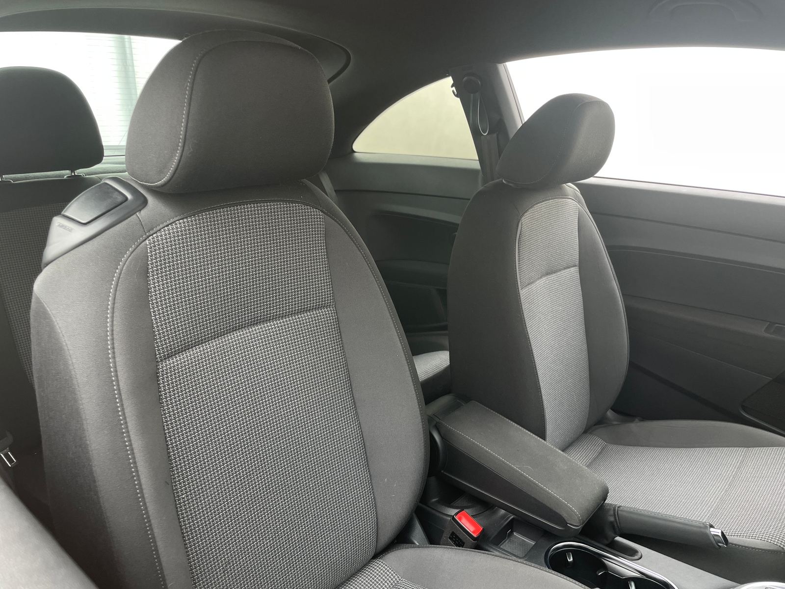 Thumbnail: 2019 Volkswagen Beetle - 2