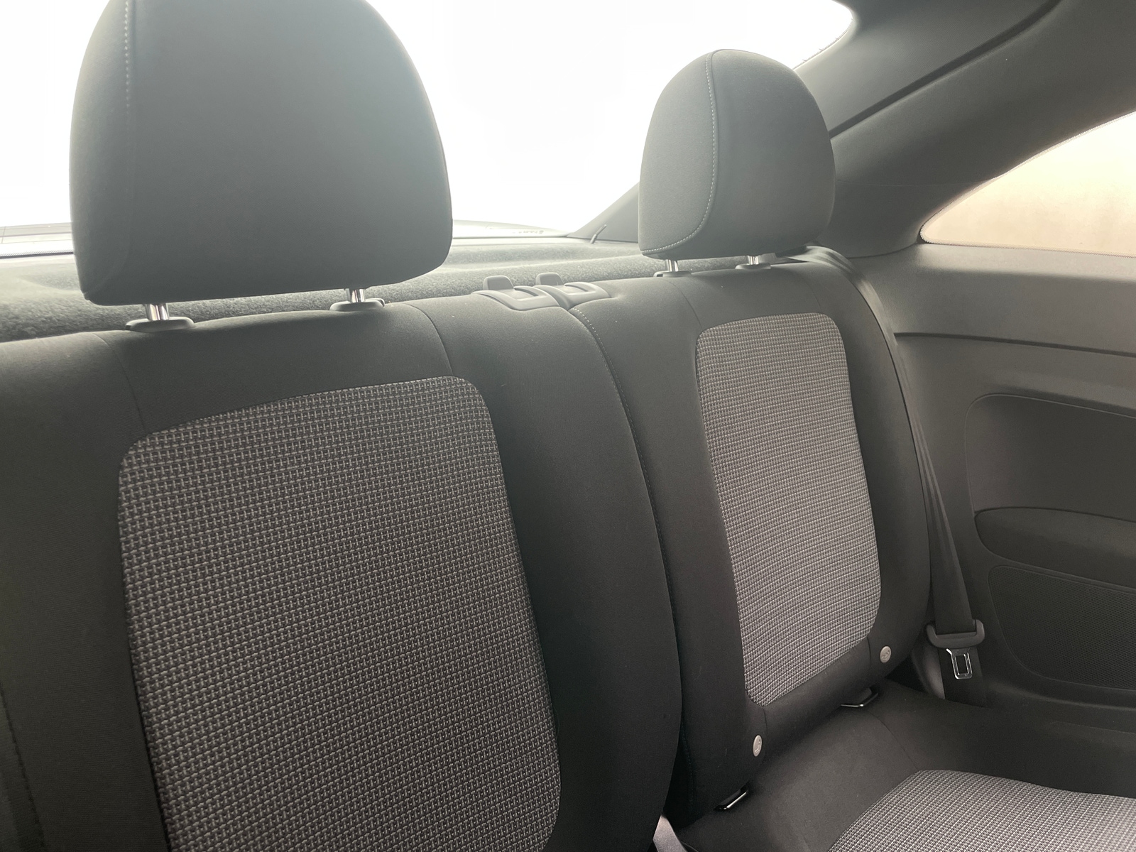 Thumbnail: 2019 Volkswagen Beetle - 6