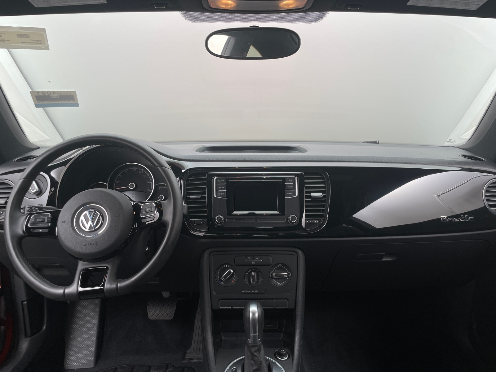 Thumbnail: 2019 Volkswagen Beetle - 3
