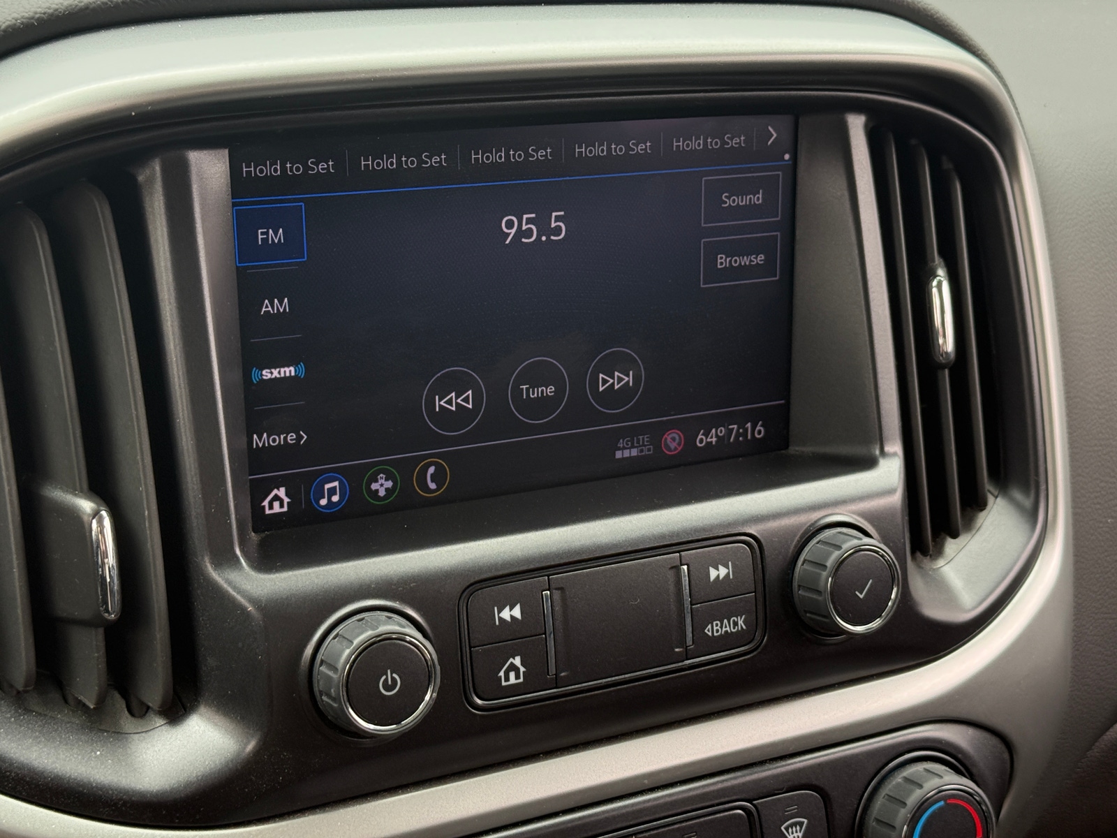 Thumbnail: 2022 Chevrolet Colorado - 4