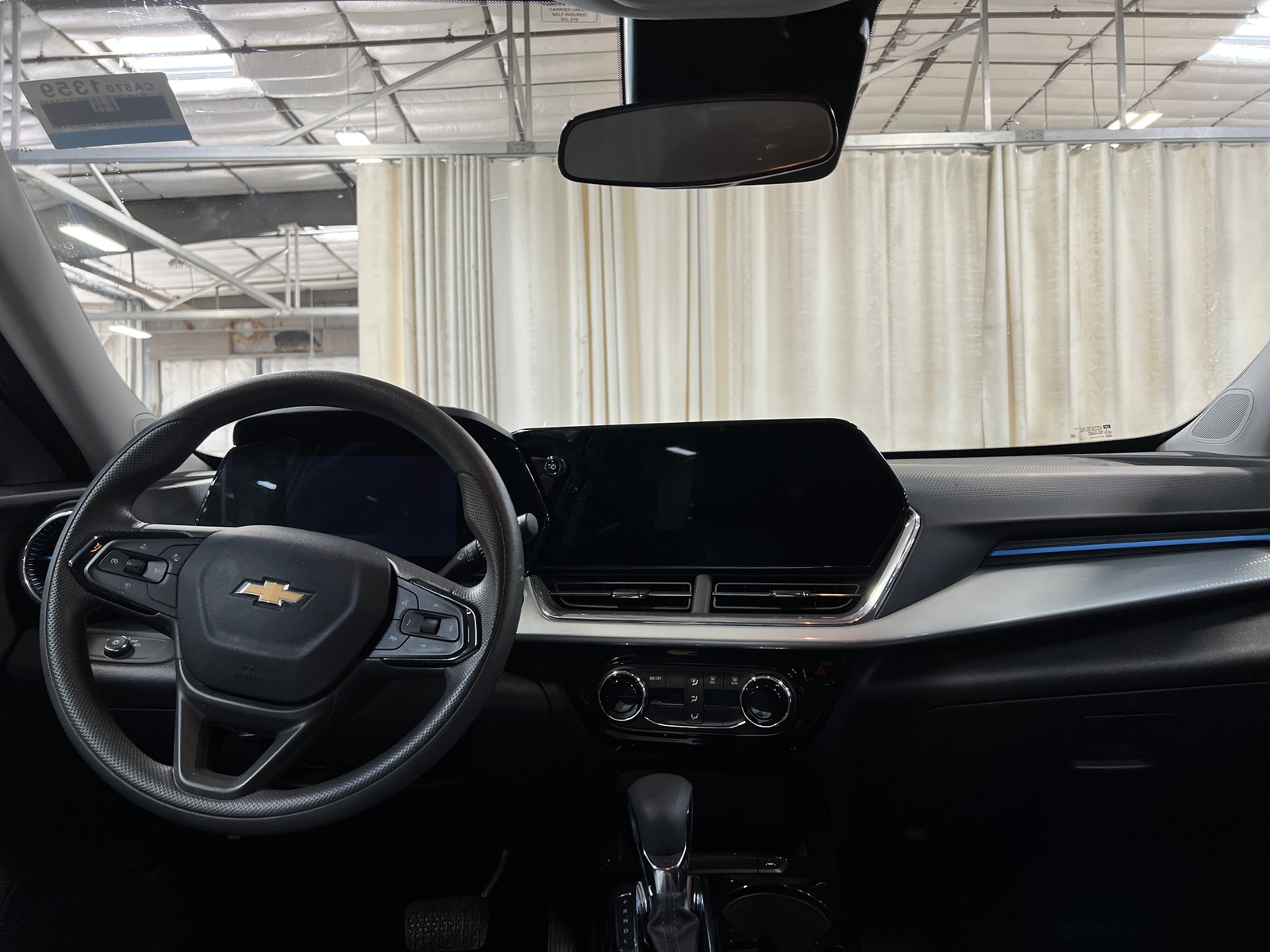 Thumbnail: 2025 Chevrolet Trax - 3
