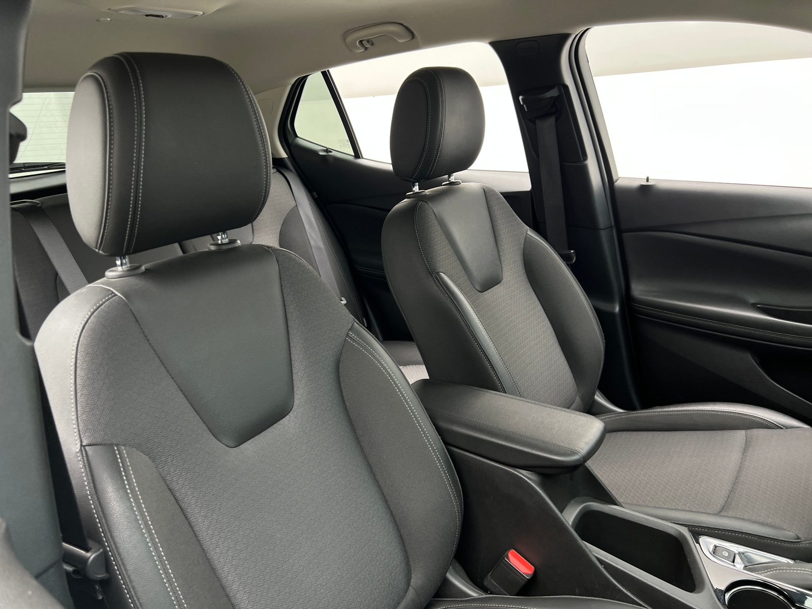 Thumbnail: 2025 Buick Encore GX - 2
