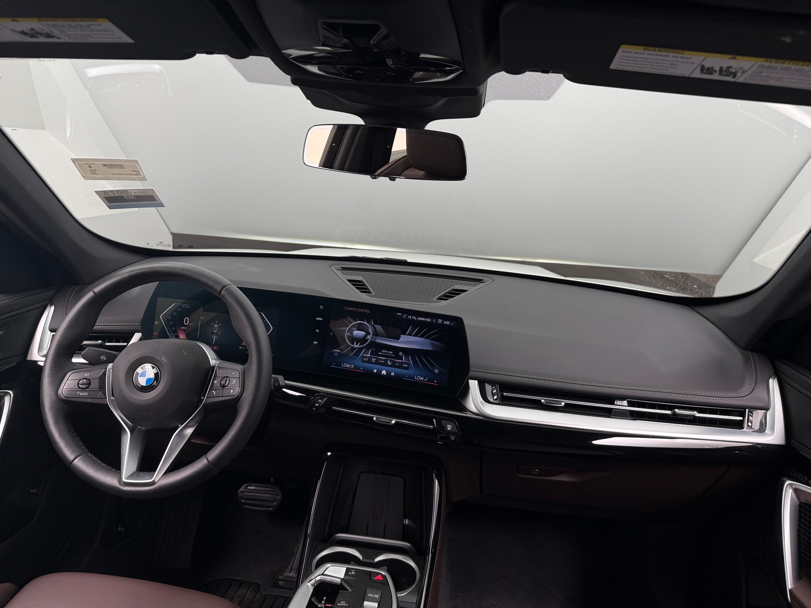 Thumbnail: 2025 BMW X1 - 2