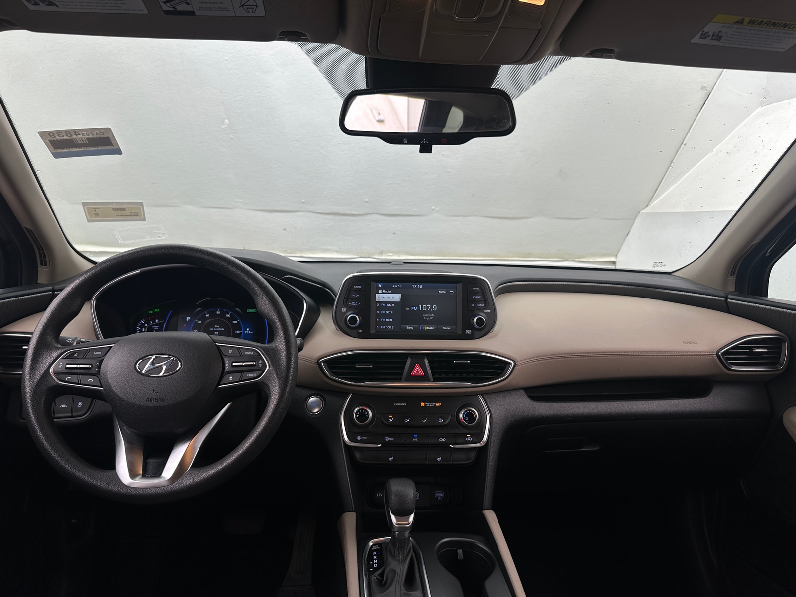 Thumbnail: 2019 Hyundai Santa Fe - 3
