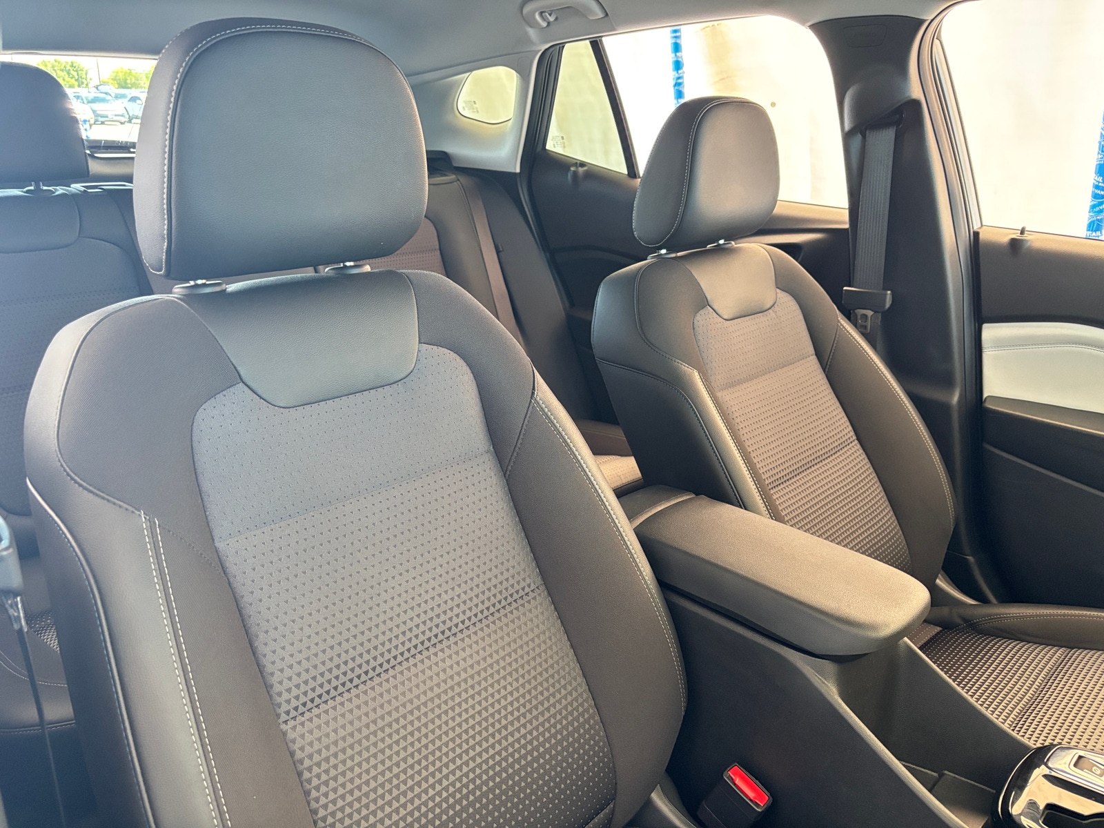 Thumbnail: 2025 Chevrolet Trax - 2