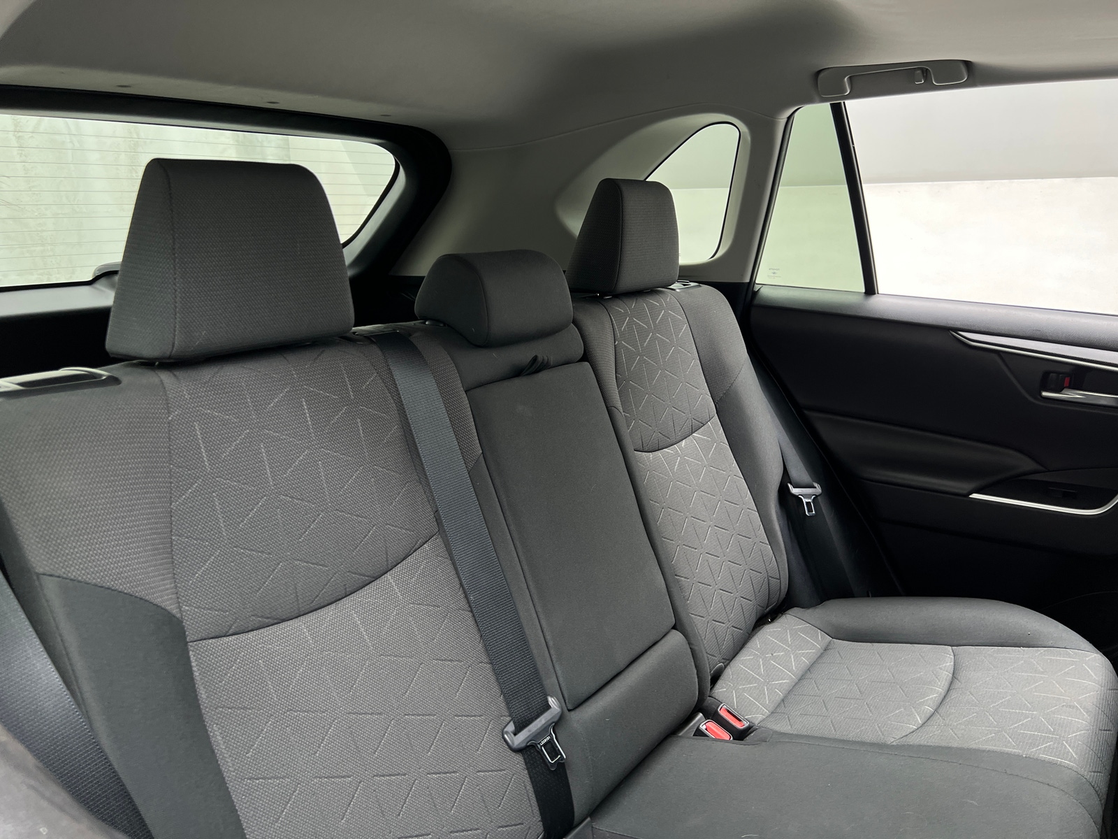 Thumbnail: 2020 Toyota RAV4 - 6