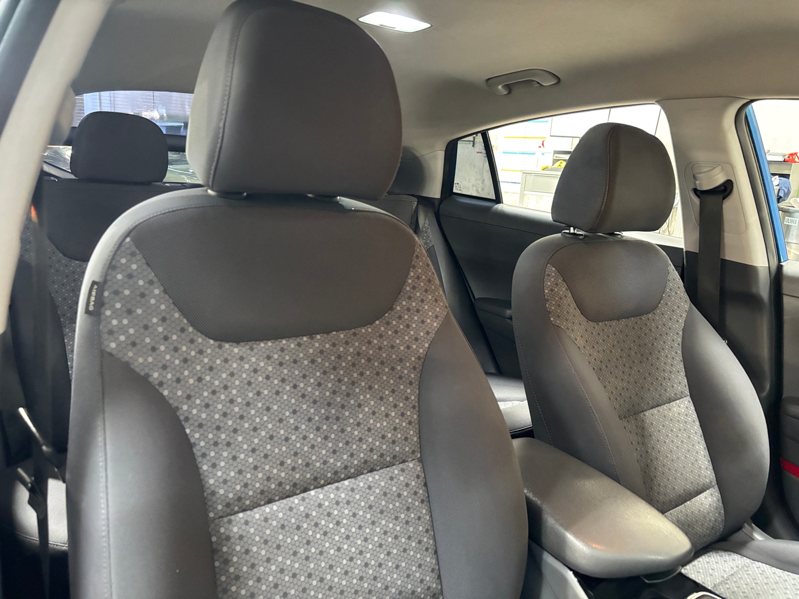 Thumbnail: 2018 Hyundai Ioniq - 2