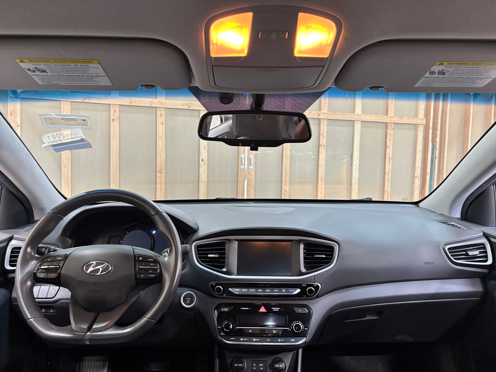 Thumbnail: 2018 Hyundai Ioniq - 3
