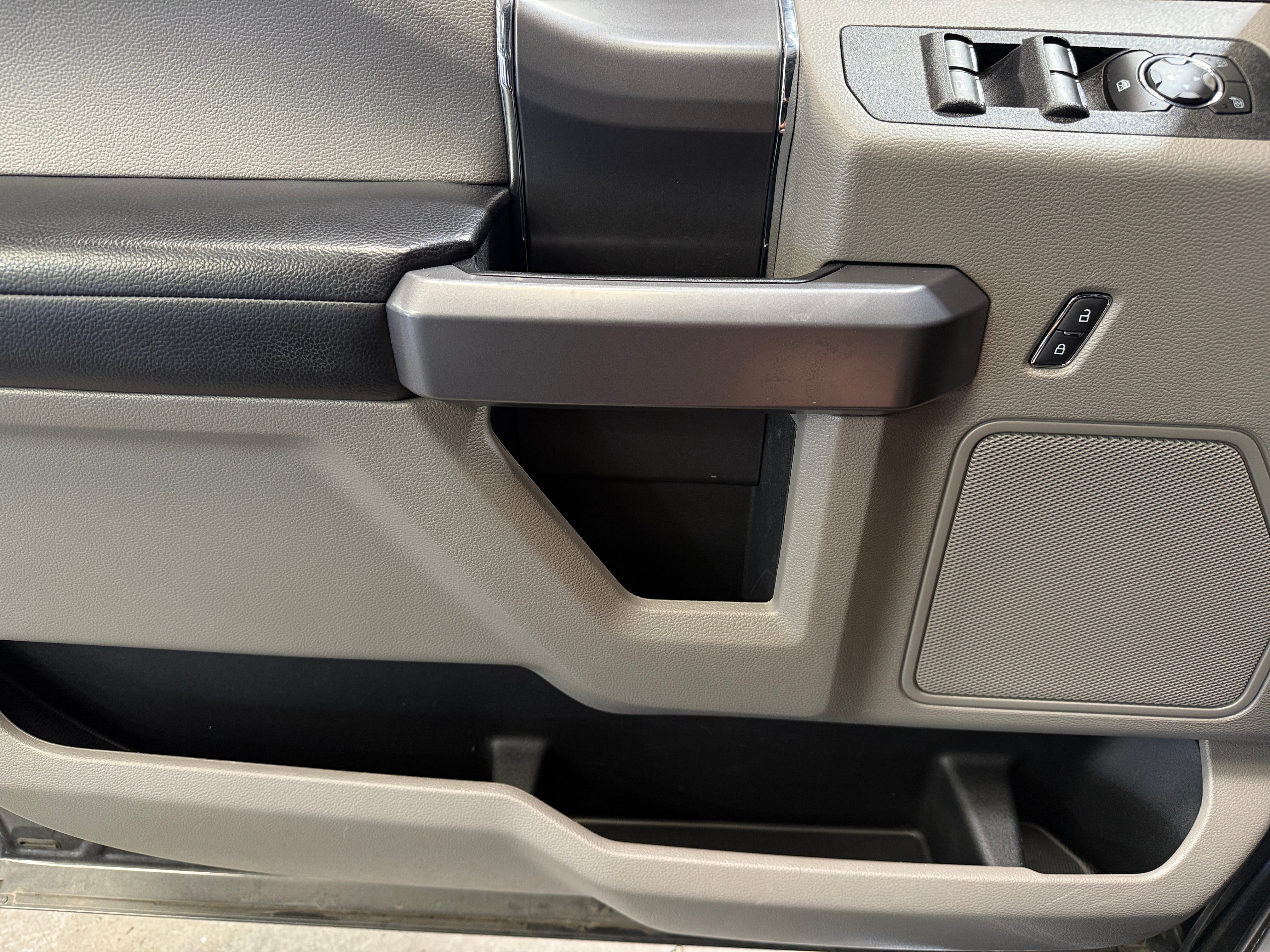2019 Ford F-150 XLT - Photo 10