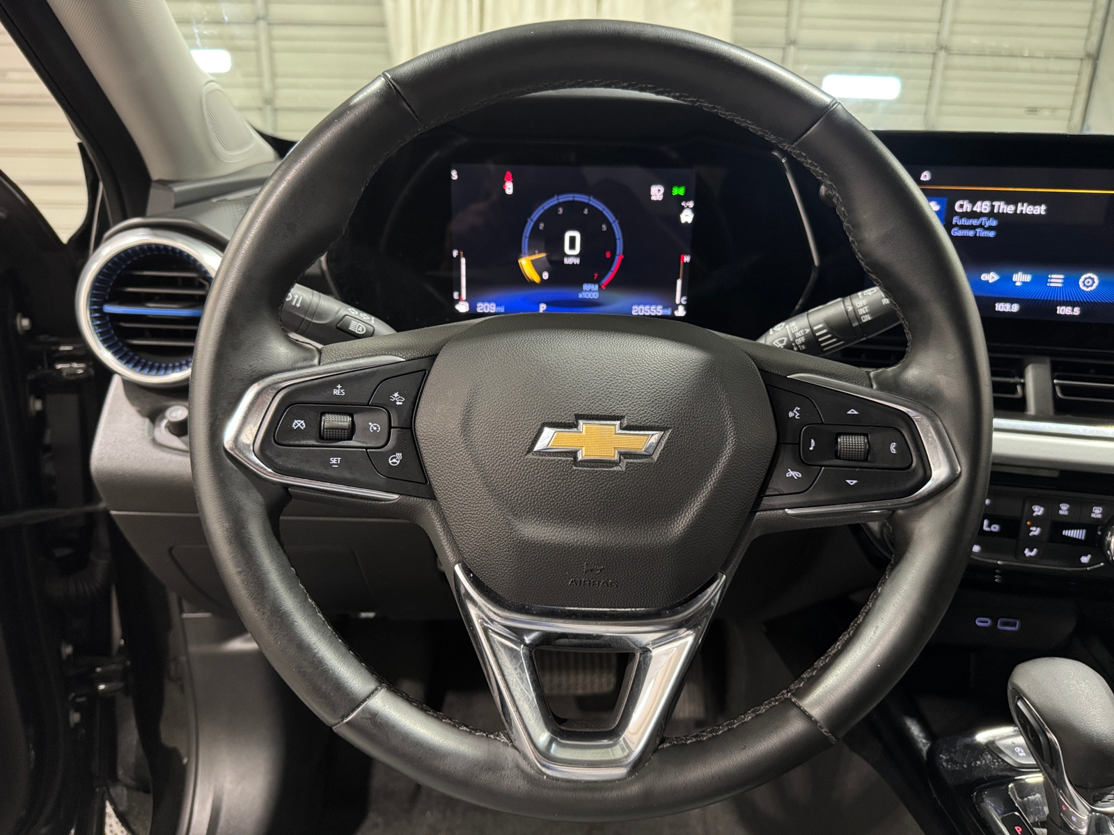 Thumbnail: 2025 Chevrolet Trax - 5