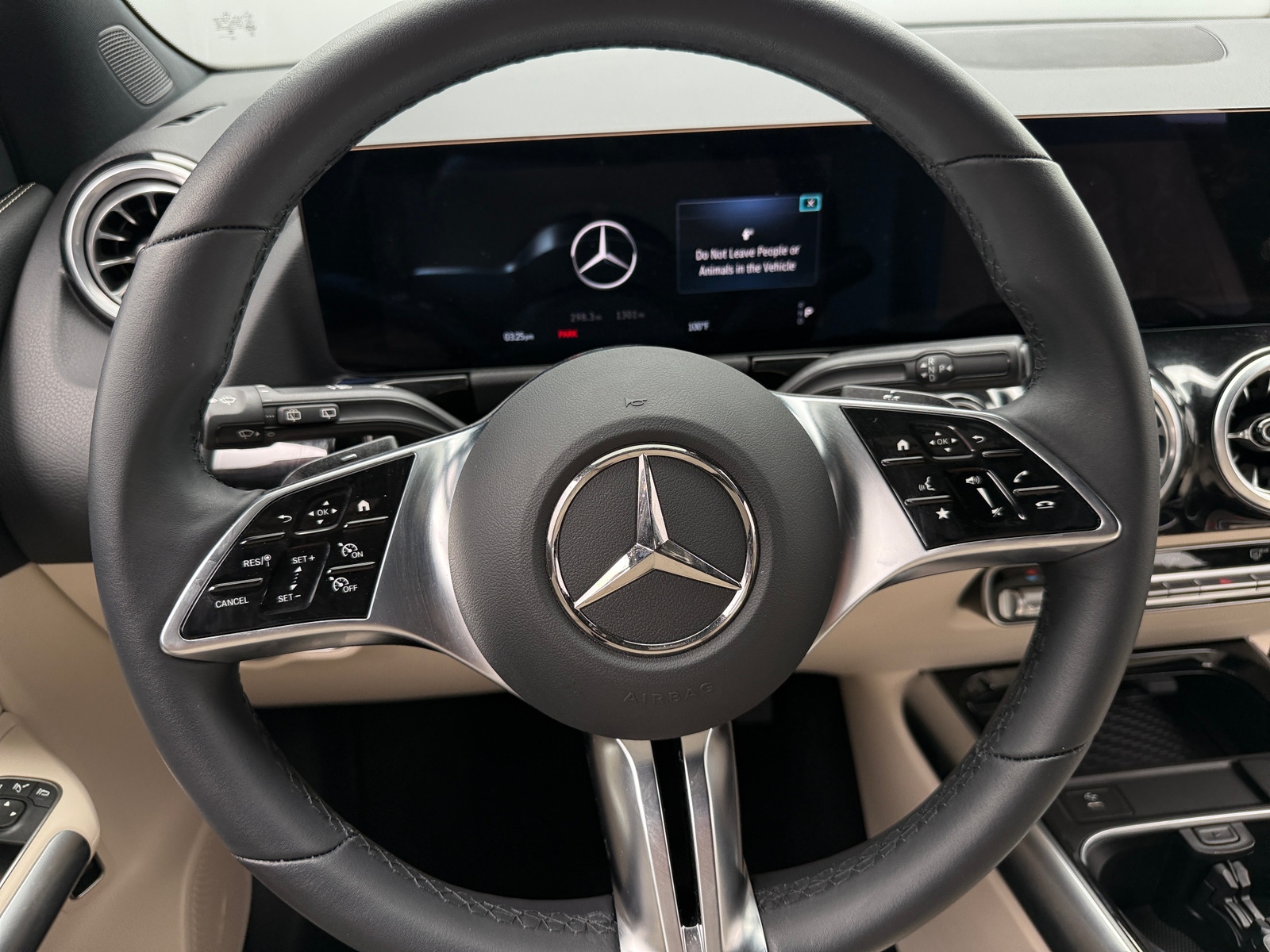 Thumbnail: 2025 Mercedes-Benz GLA - 4