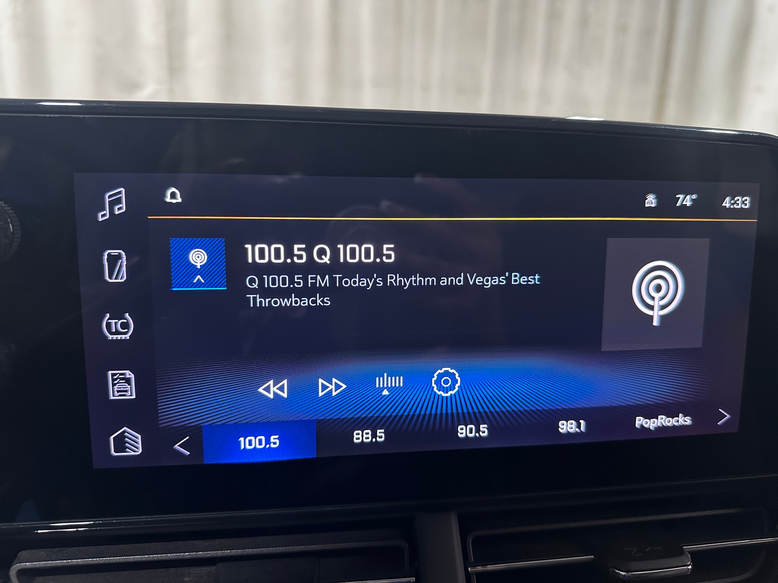 Thumbnail: 2025 Chevrolet Trax - 4