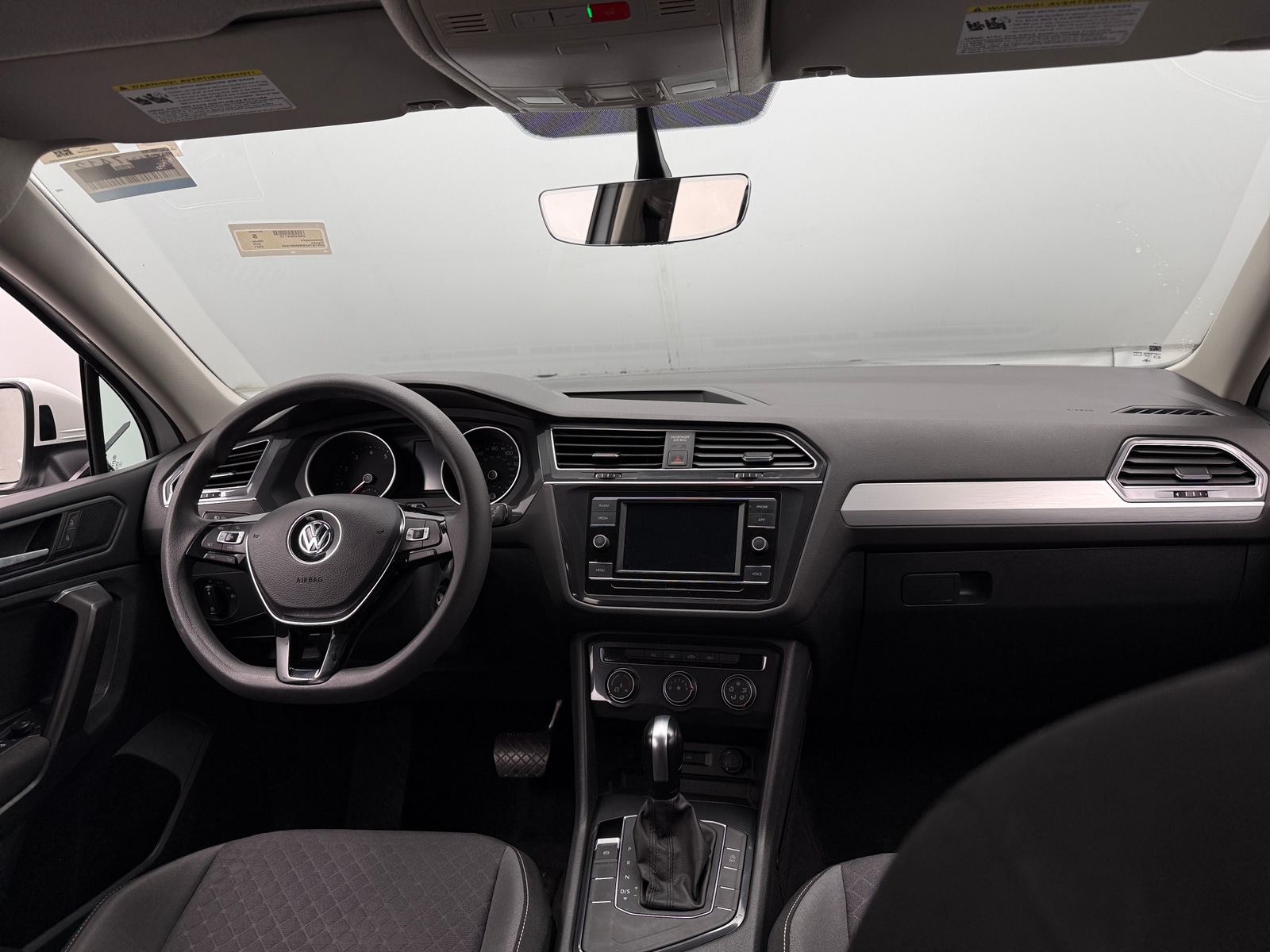 Thumbnail: 2021 Volkswagen Tiguan - 3