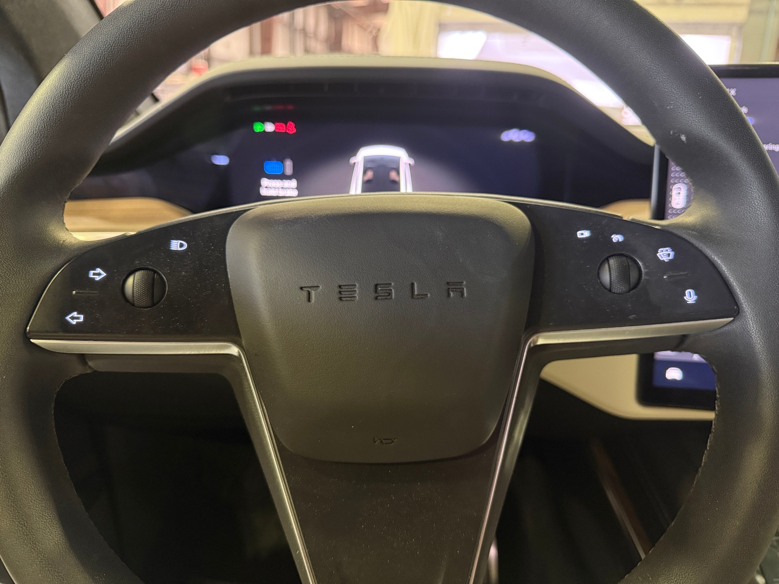 Thumbnail: 2024 Tesla Model X - 4