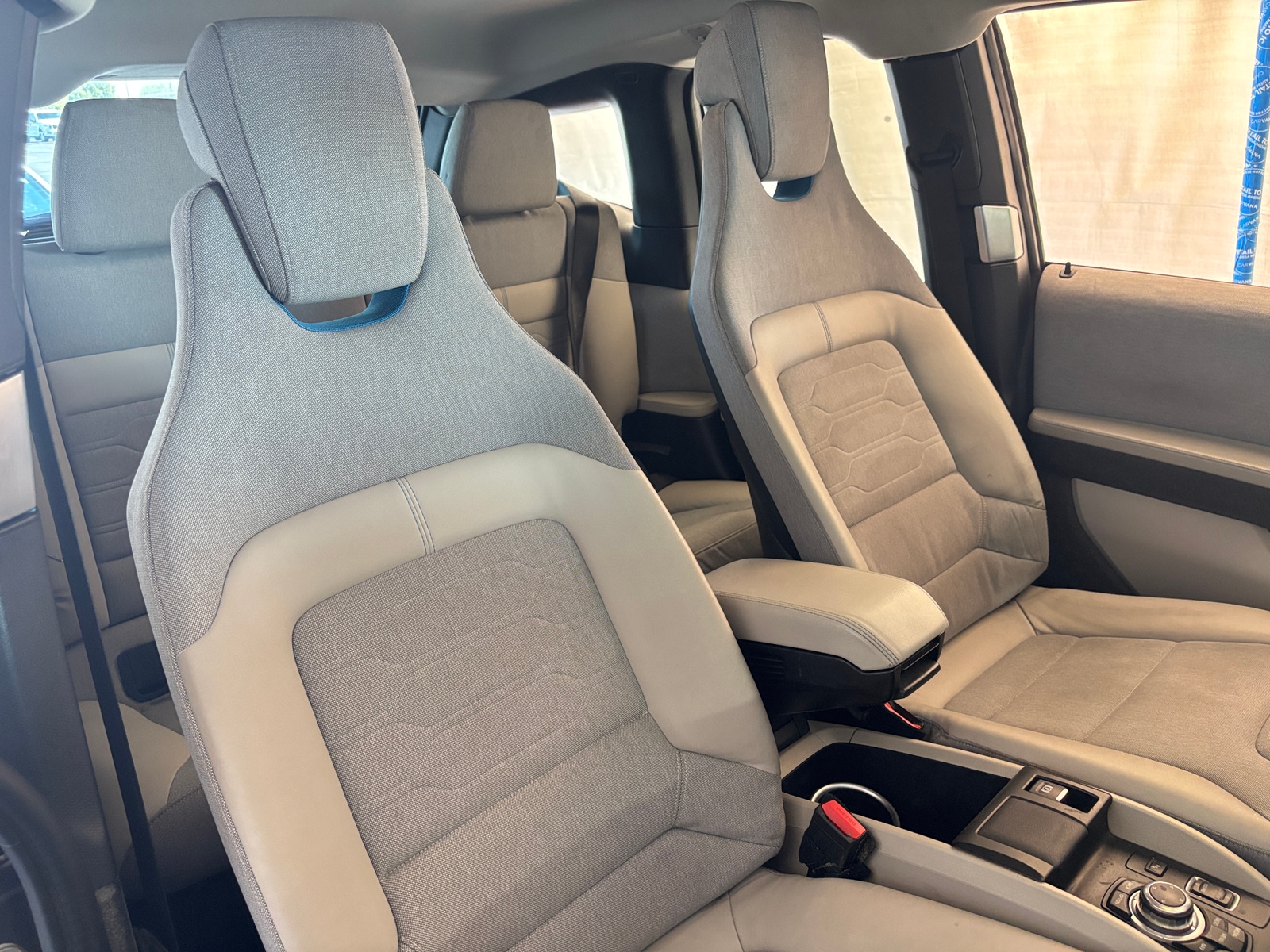 Thumbnail: 2018 BMW i3 - 2