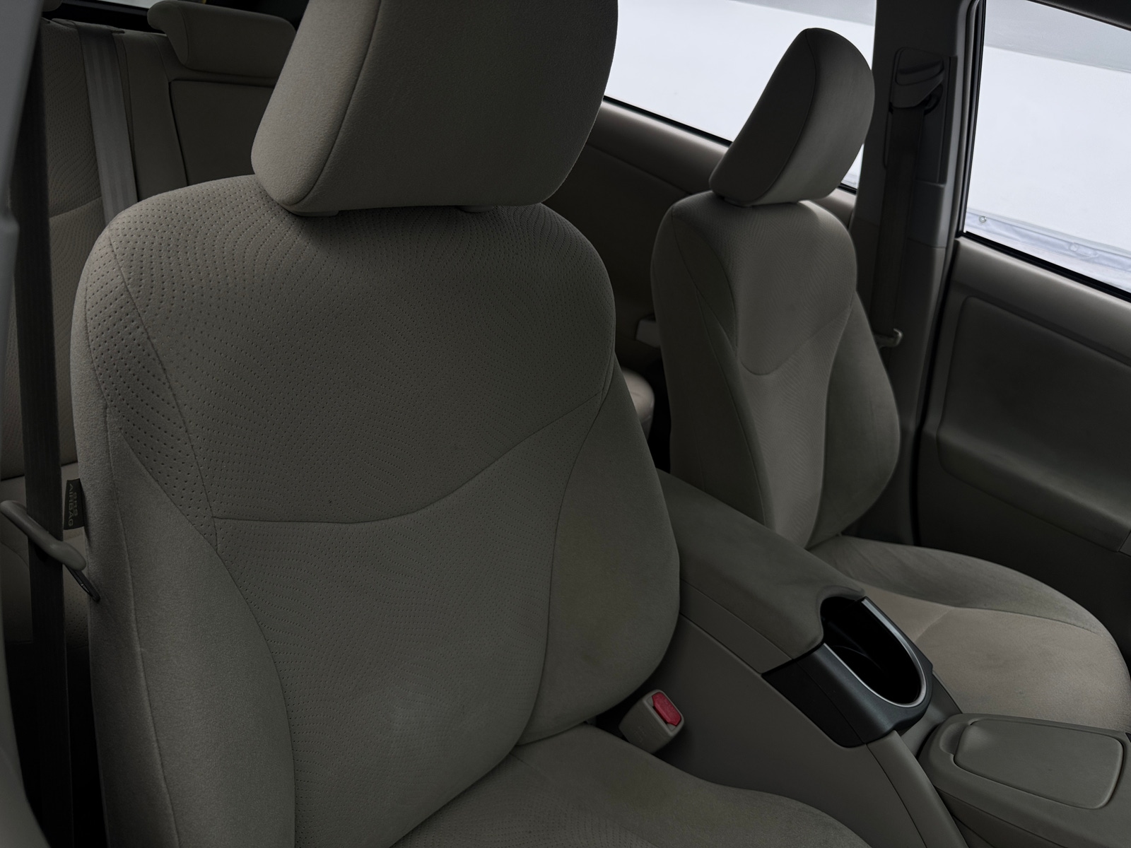 Thumbnail: 2015 Toyota Prius - 2