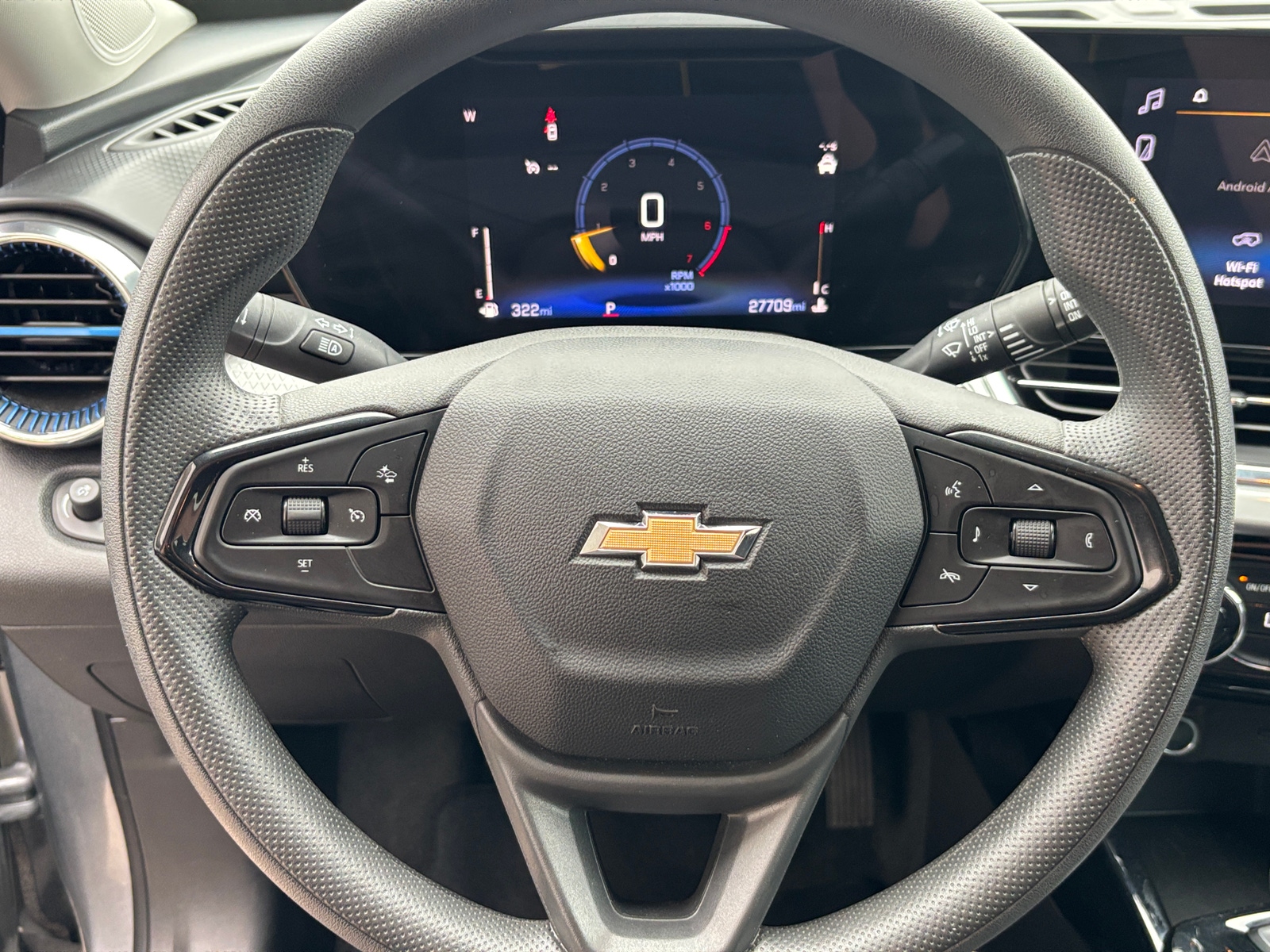Thumbnail: 2025 Chevrolet Trax - 5