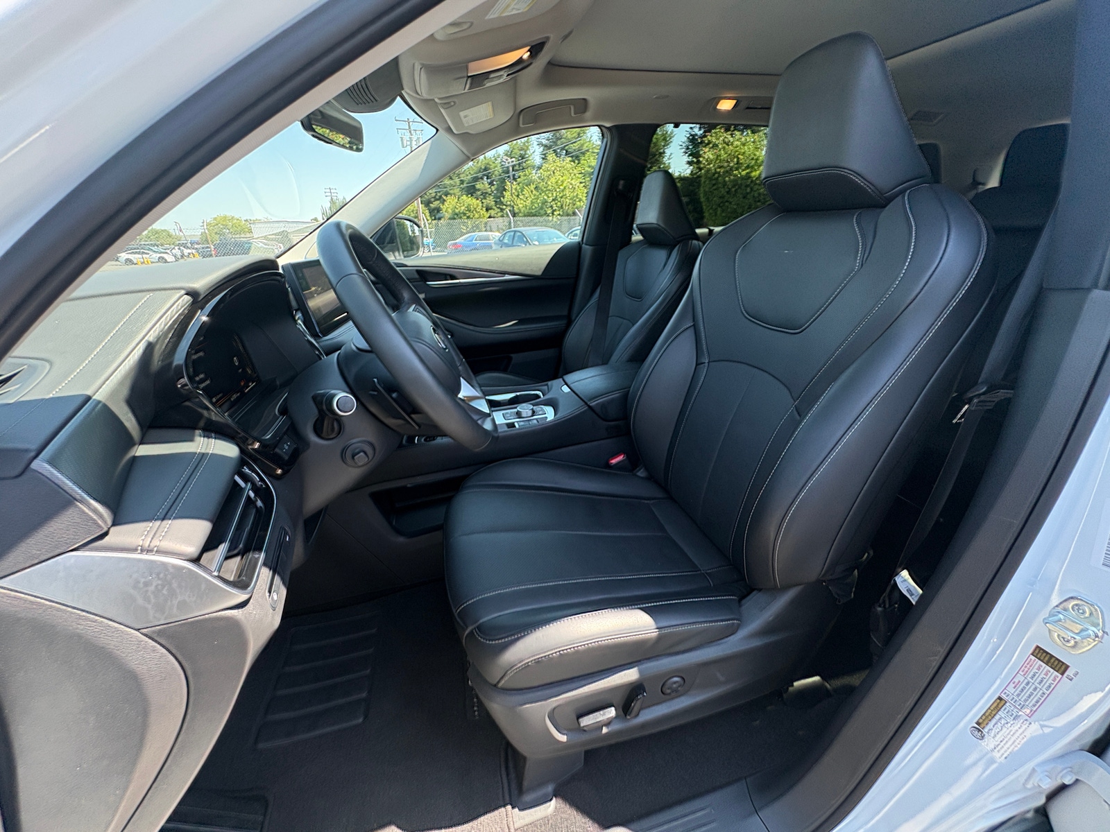 Thumbnail: 2026 INFINITI QX60 - 2